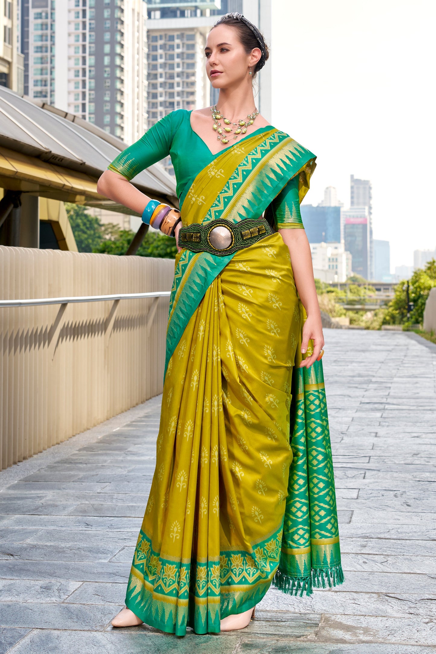 Green Woven Silk Saree-ZB134692_3_SareeButa.com