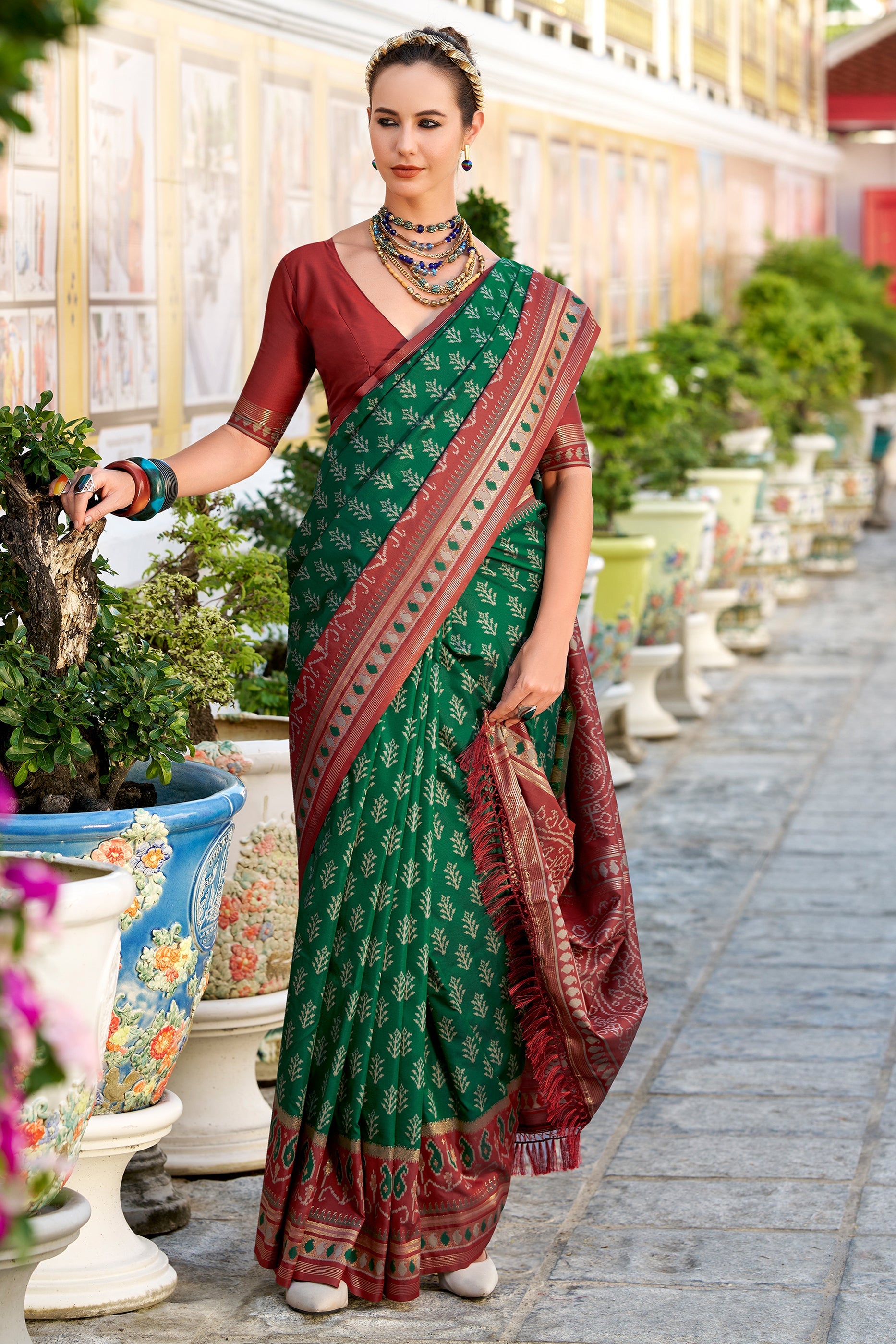 Green Woven Soft Ikat Silk Saree-SAR10027_3_SareeButa.com