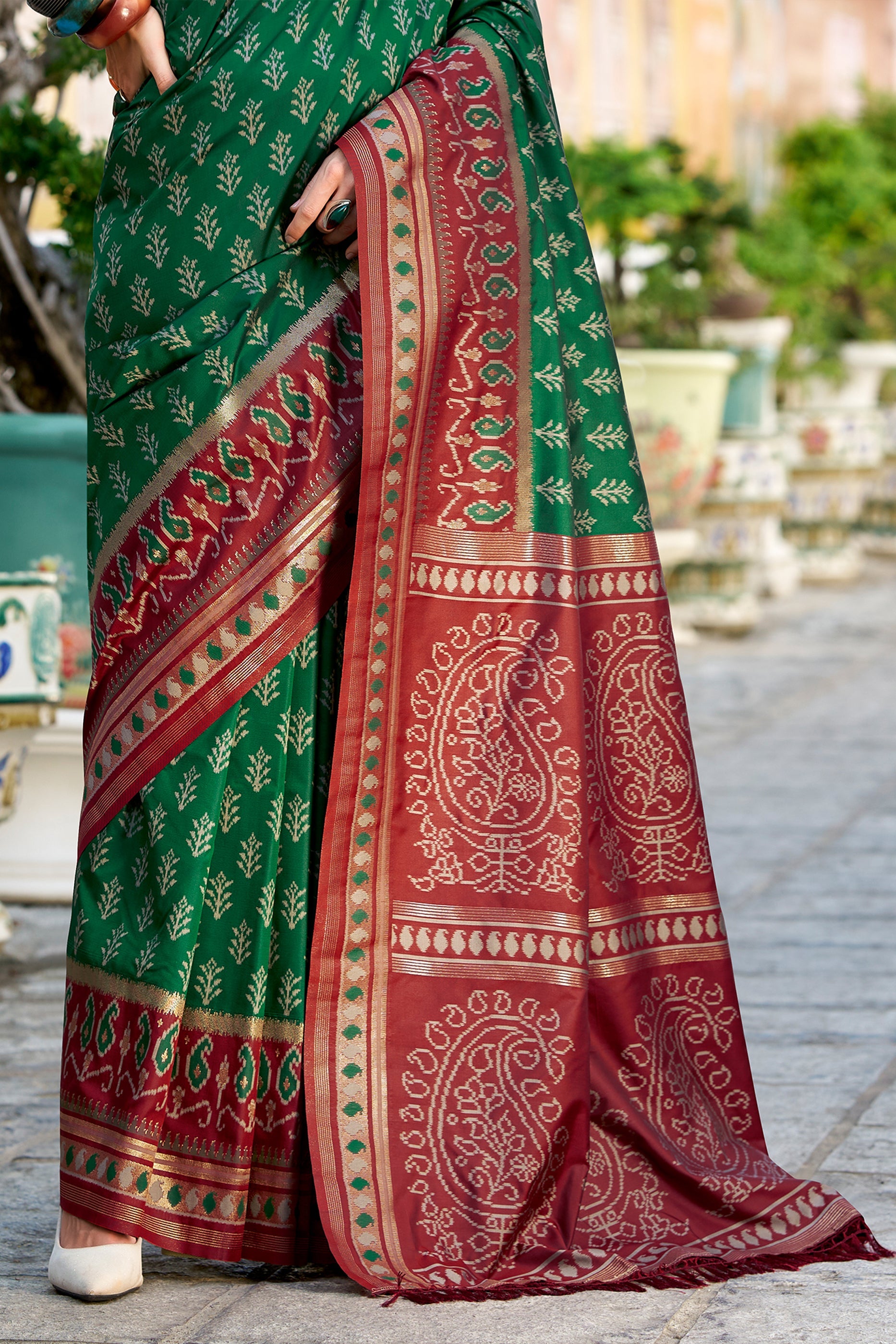 Green Woven Soft Ikat Silk Saree-SAR10027_5_SareeButa.com