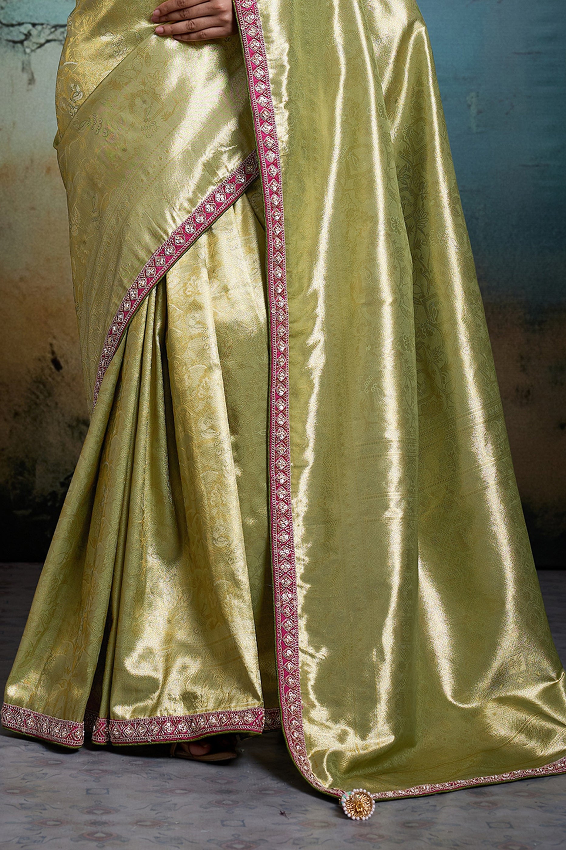 Green Woven Tissue Banarasi Saree-SAR12820_6_SareeButa.com