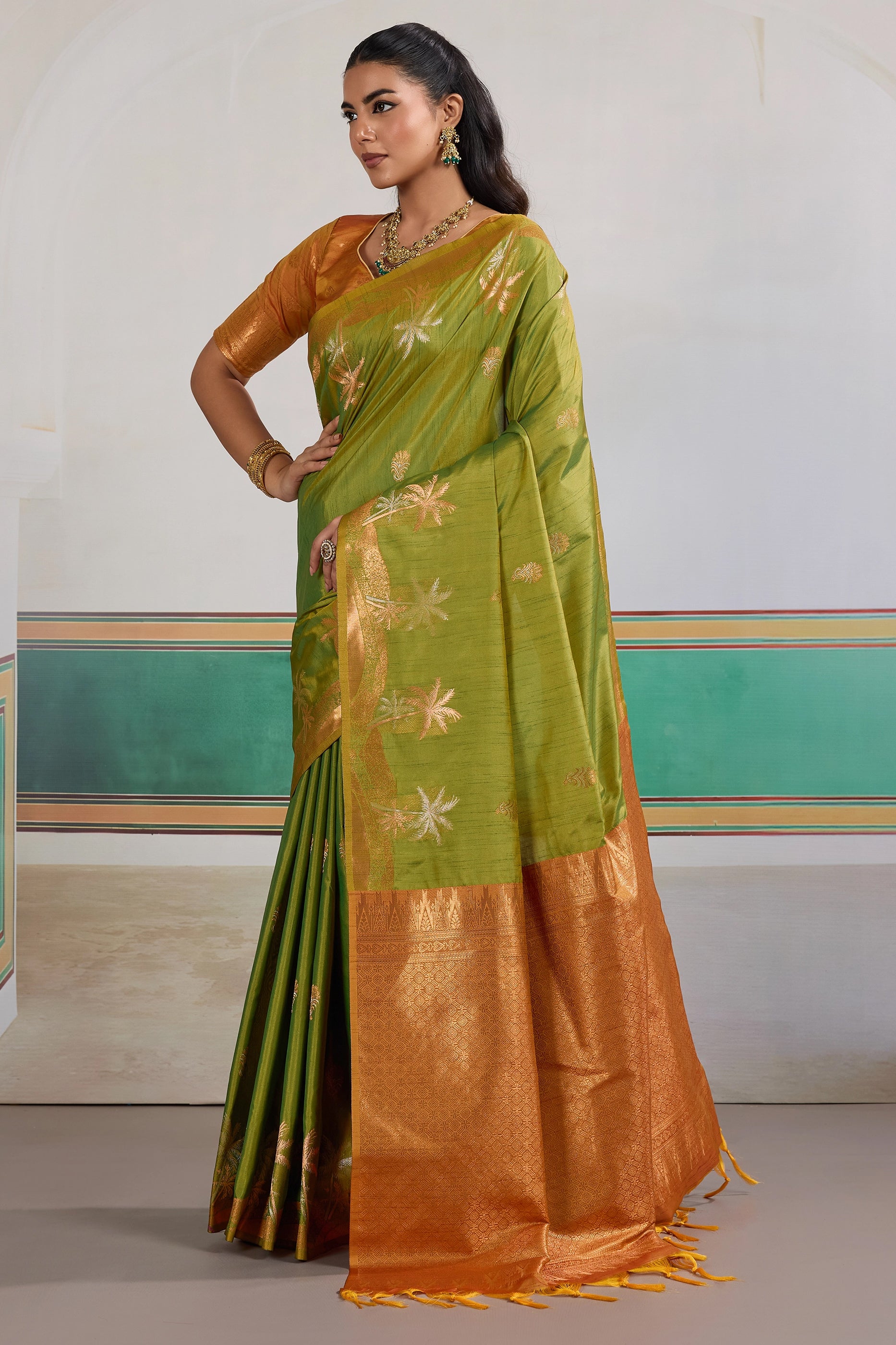 Green Woven Tussar Silk Saree-SAR11198_4_SareeButa.com
