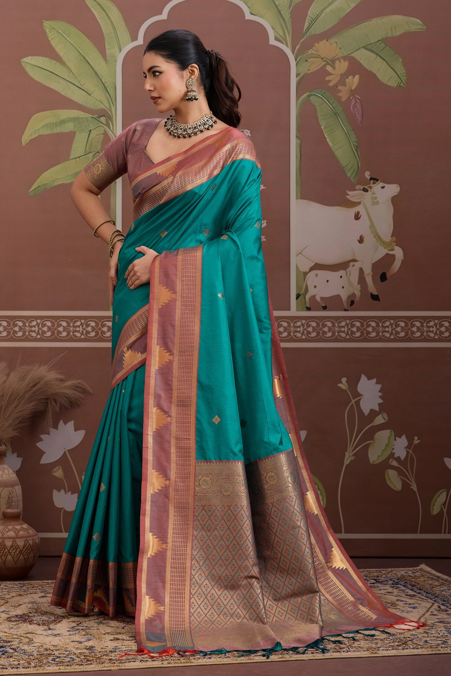 Green Woven Tussar Silk Saree-SAR11206_4_SareeButa.com