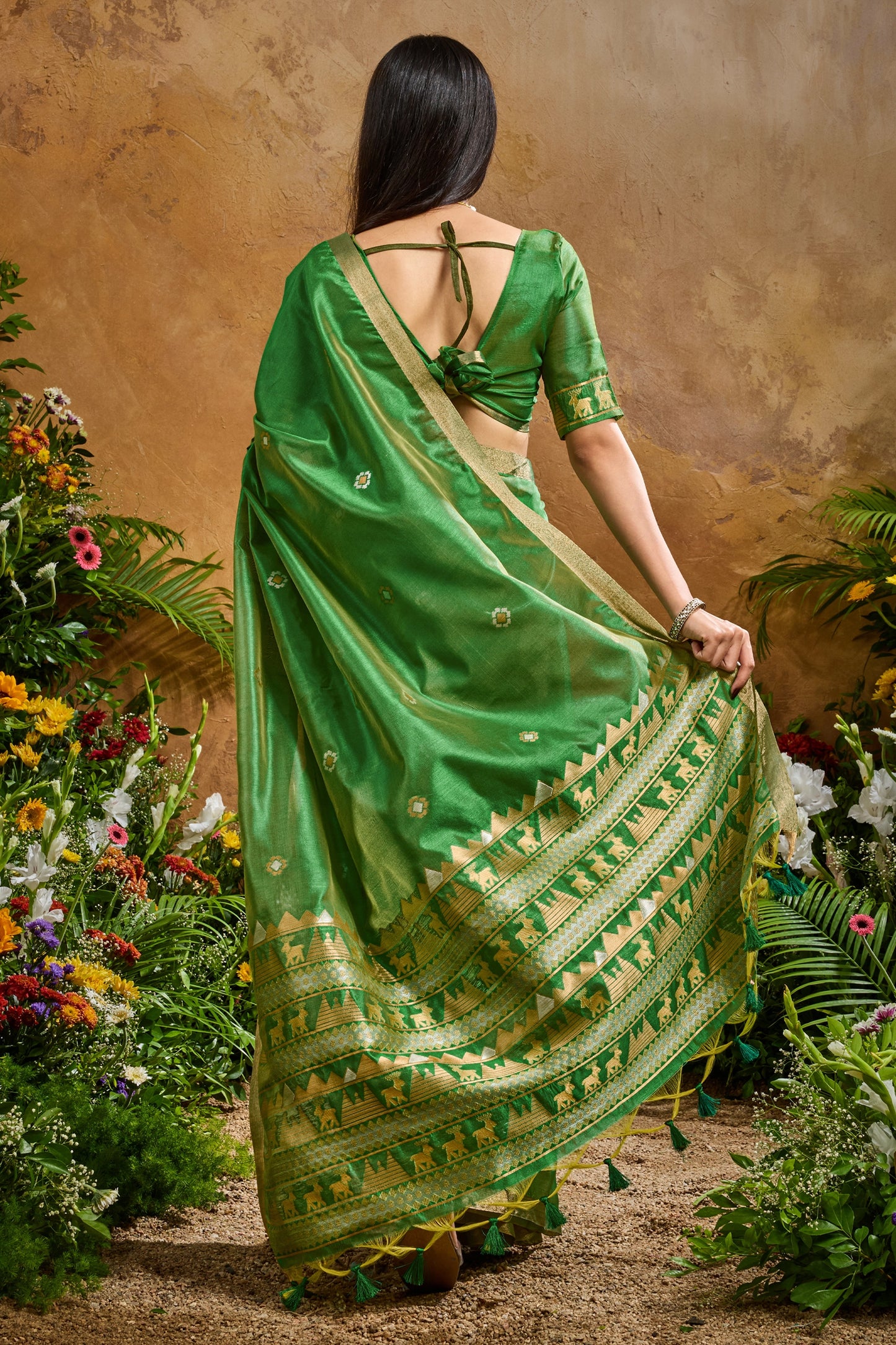 Green Woven Tussar Silk Saree-SAR11910_3_SareeButa.com