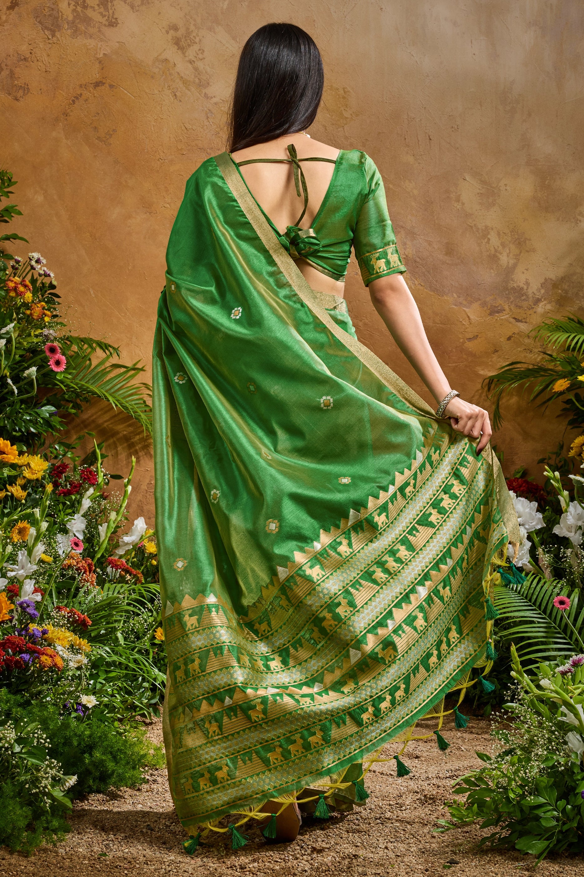 Green Woven Tussar Silk Saree-SAR11910_3_SareeButa.com