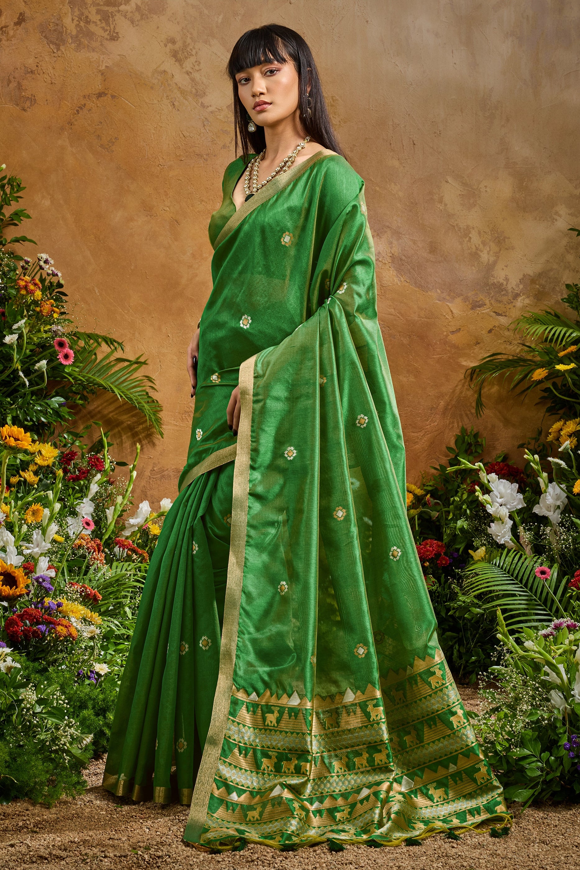 Green Woven Tussar Silk Saree-SAR11910_4_SareeButa.com