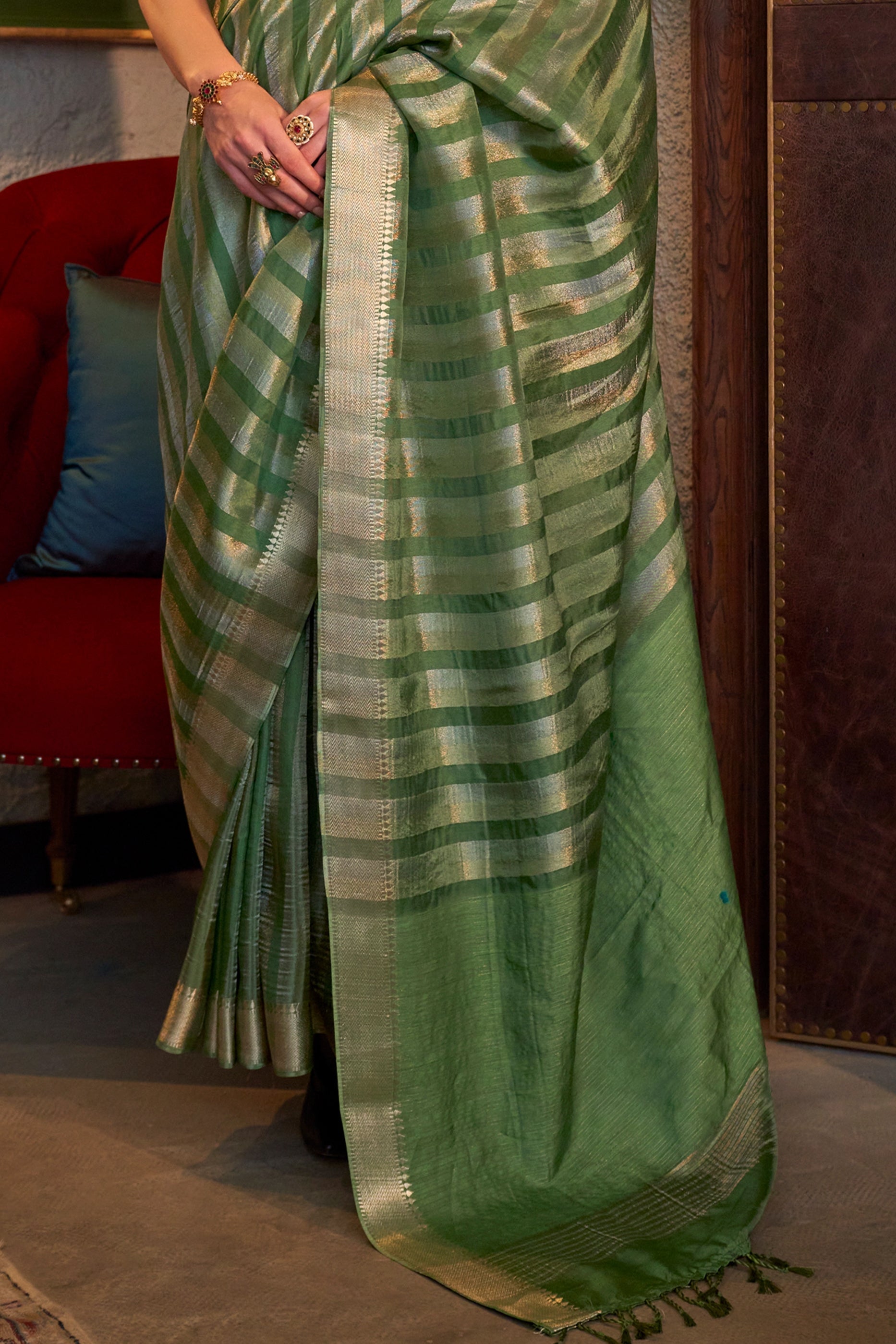 Green Woven Viscose Saree-SAR11478_4_SareeButa.com