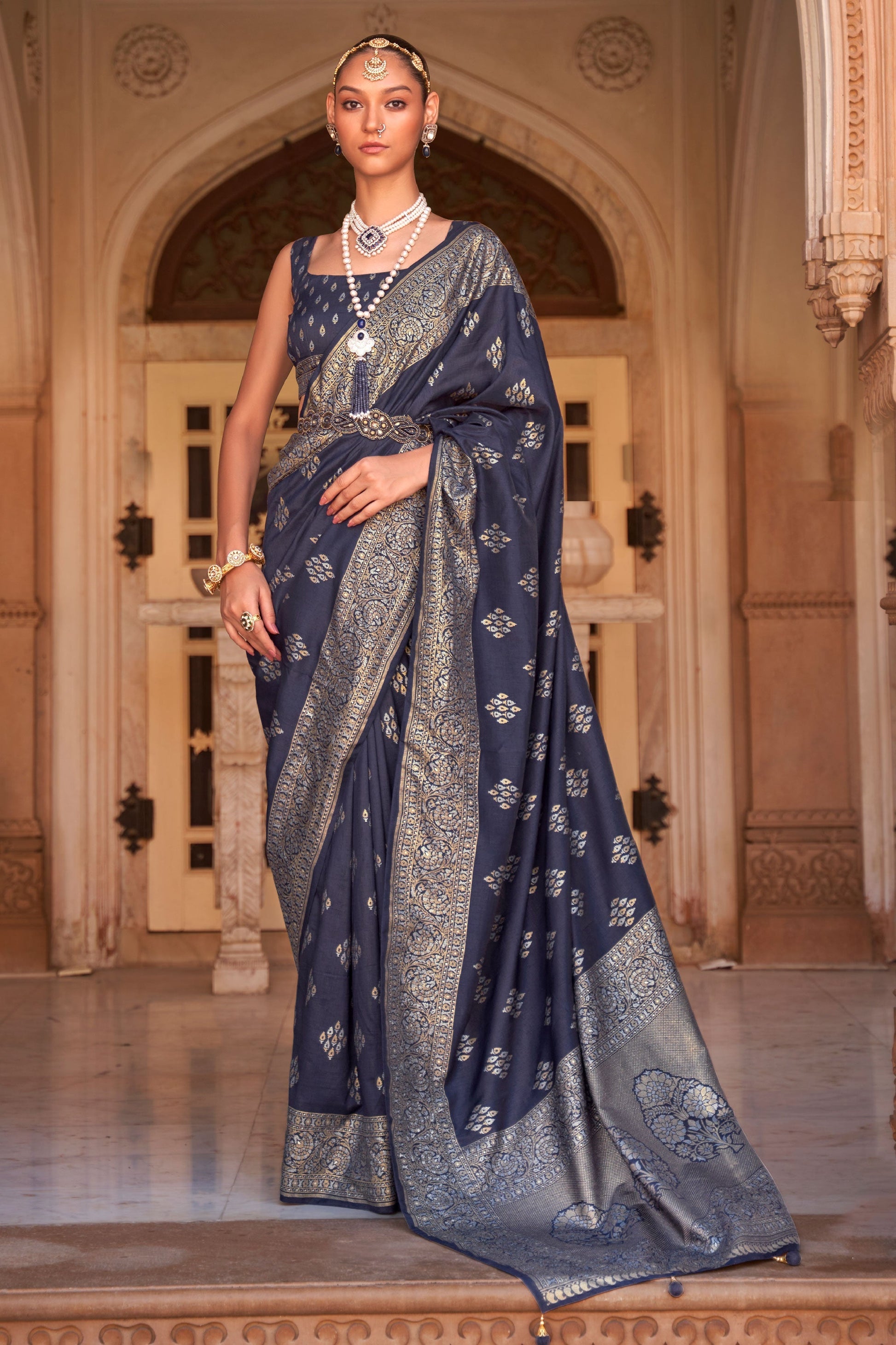 grey-banarasi-silk-saree-zb130836_1_SareeButa.com