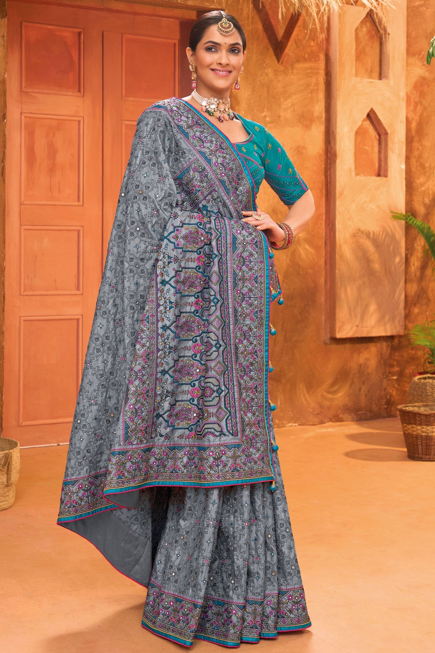 grey-designer-kacchi-work-silk-saree-zb130637_2_SareeButa.com