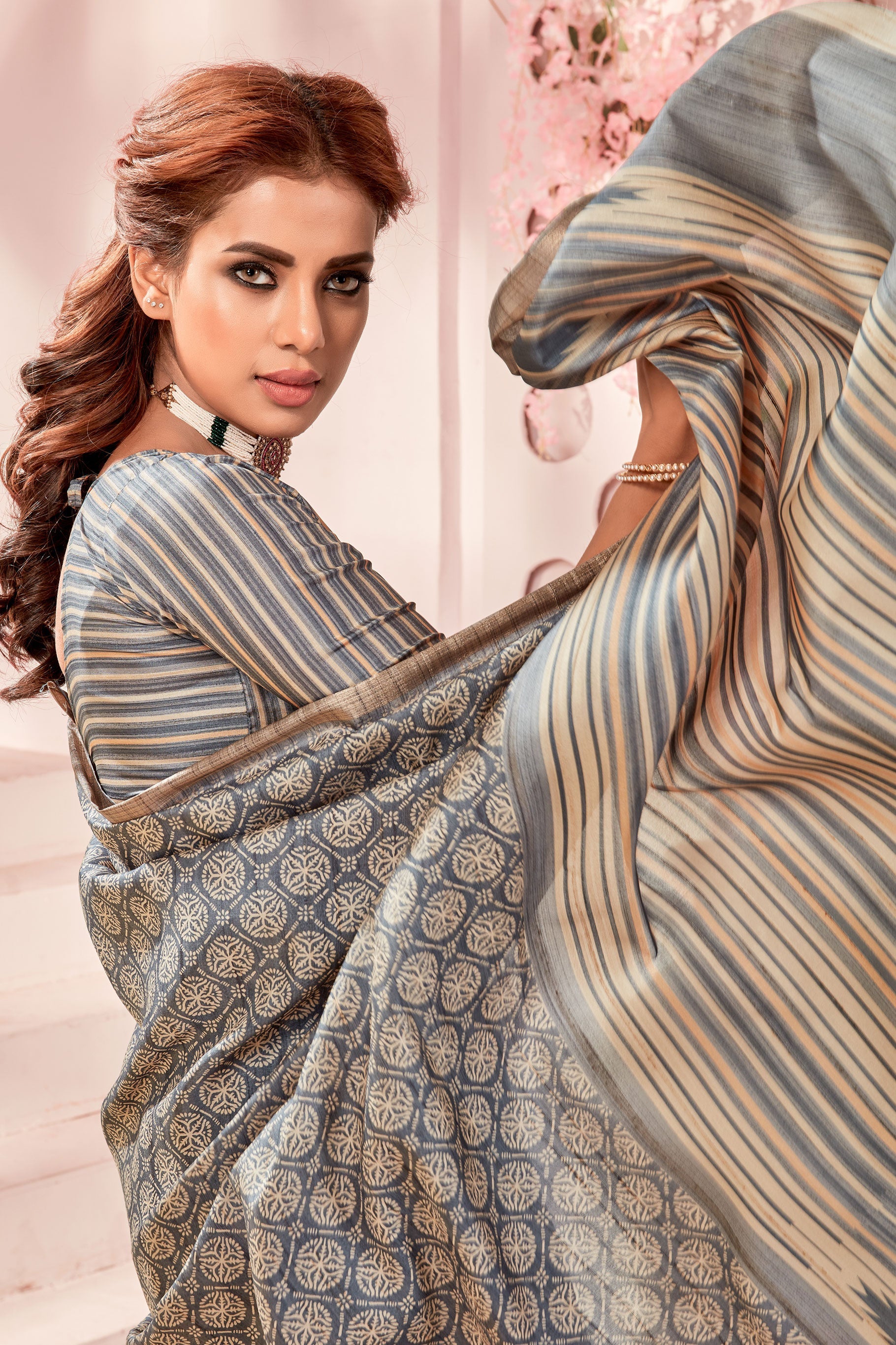 grey-printed-art-silk-saree-zb131207_3_SareeButa.com