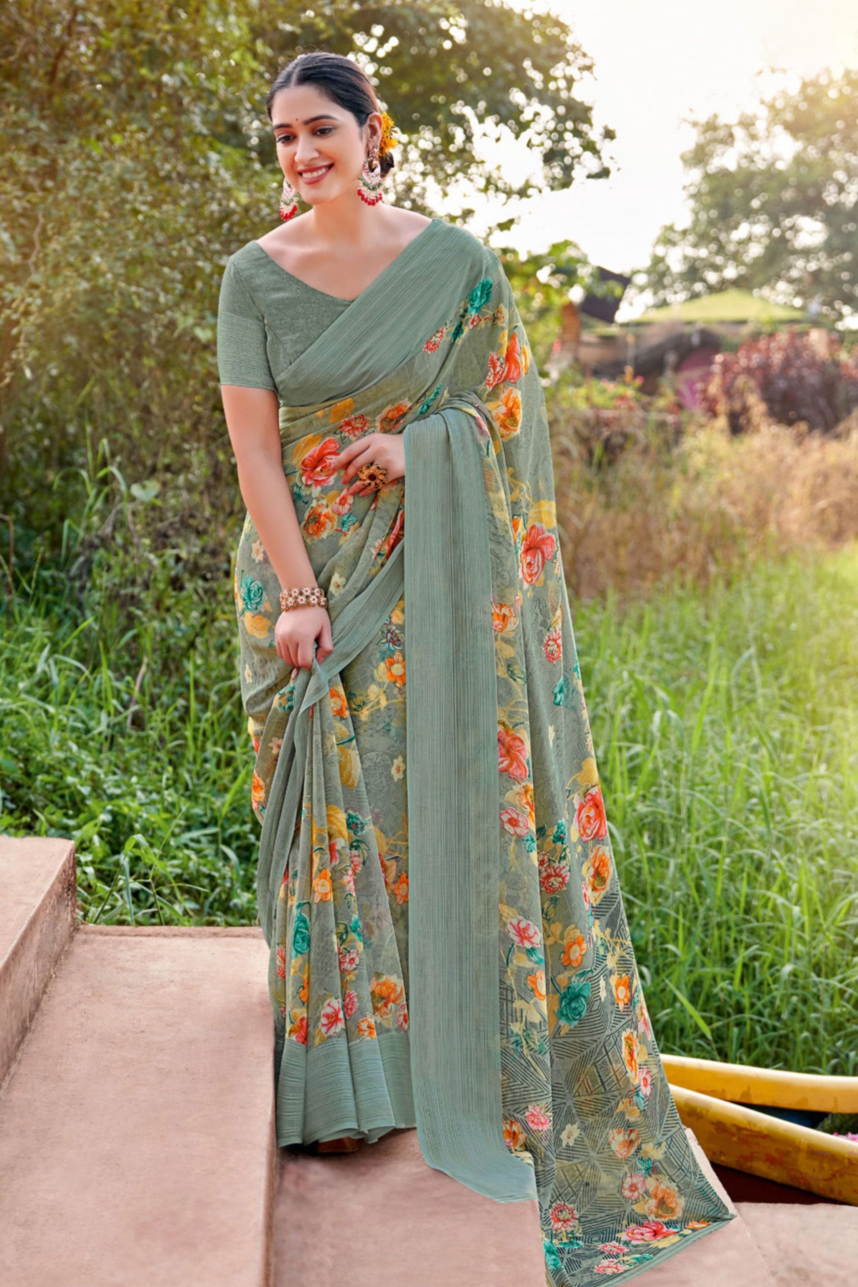 grey-printed-georgette-saree-zb130940_1_SareeButa.com