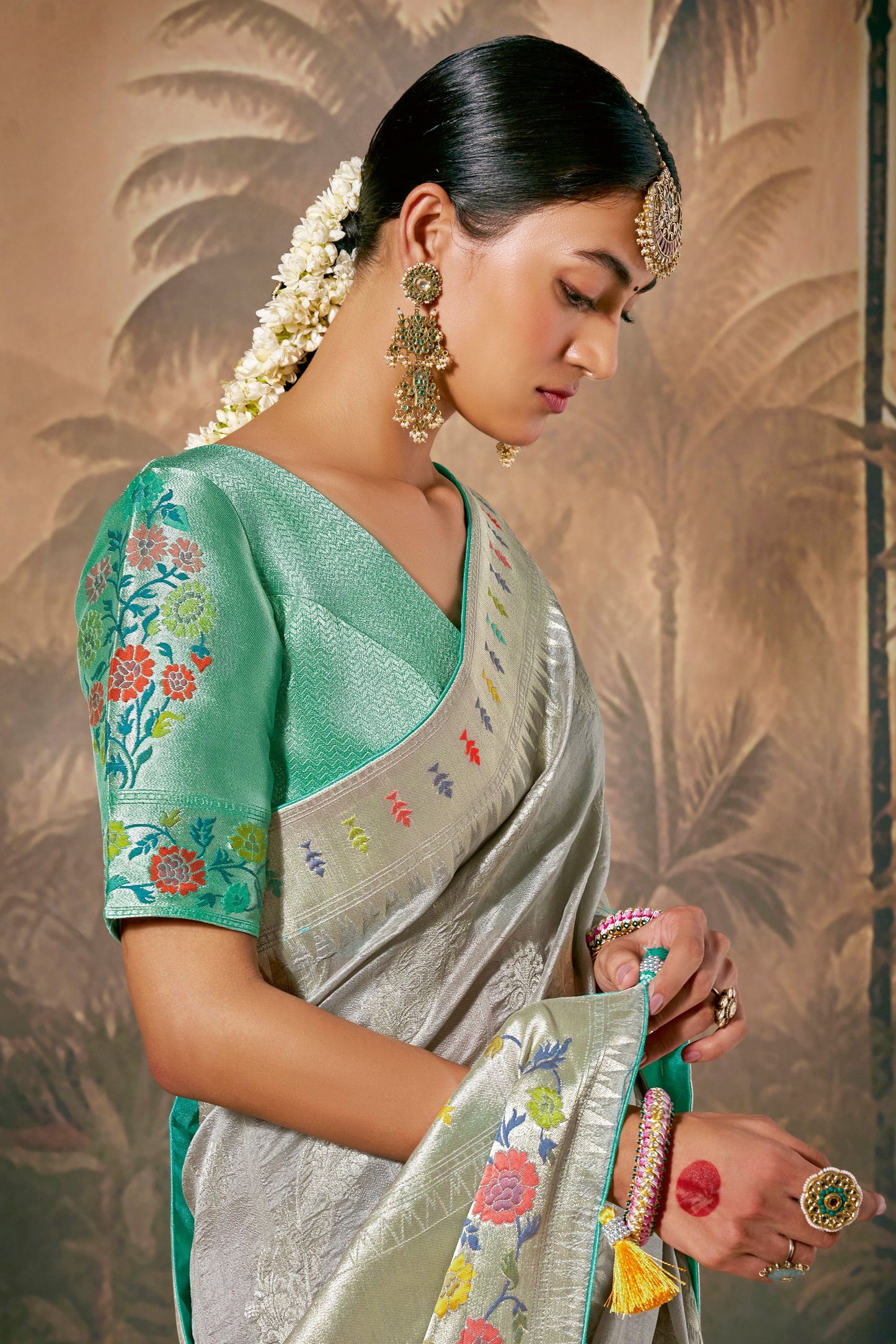 grey-woven-muga-silk-saree-zb132919_3_SareeButa.com