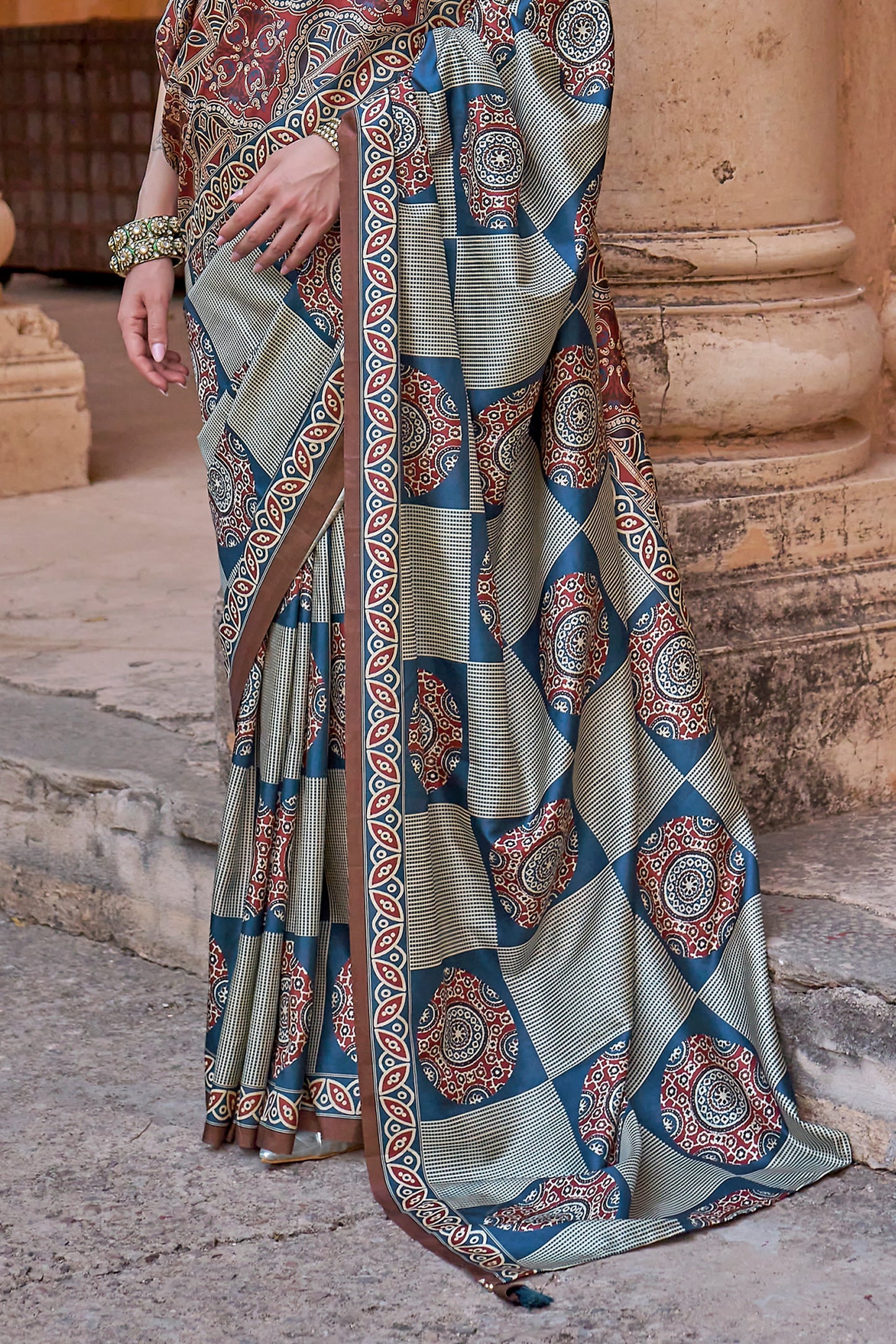 Grey Ajarakh Printed Viscose Saree-SAR10148_4_SareeButa.com