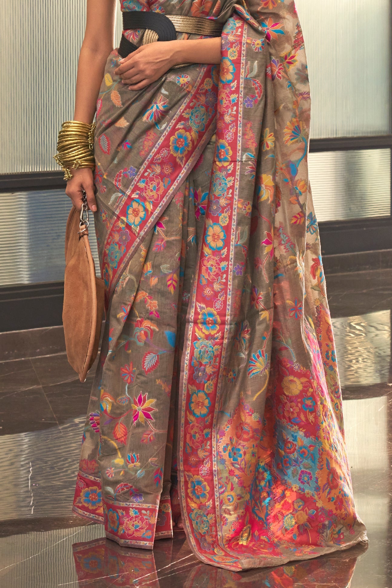 grey-jamewar-kashmiri-silk-saree-zb132516_4_SareeButa.com