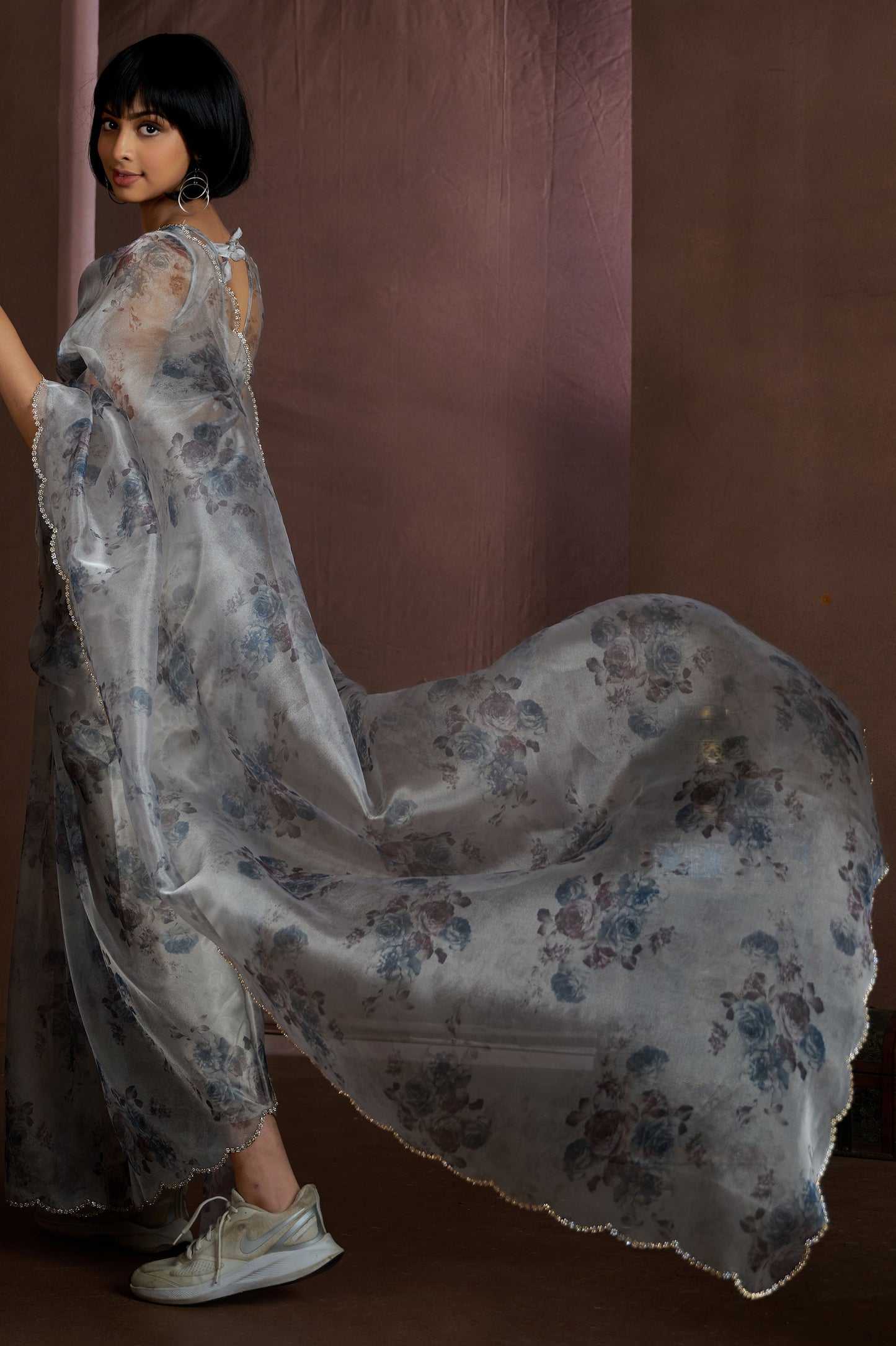 grey-stone-work-organza-saree-zb133599_7_Sareebuta.com