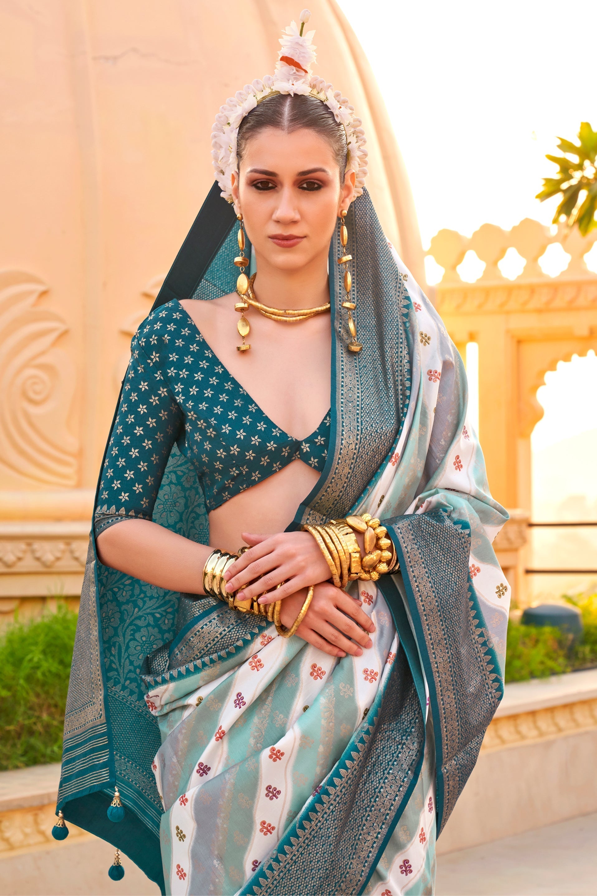 grey-viscose-silk-saree-zb132022_2_SareeButa.com