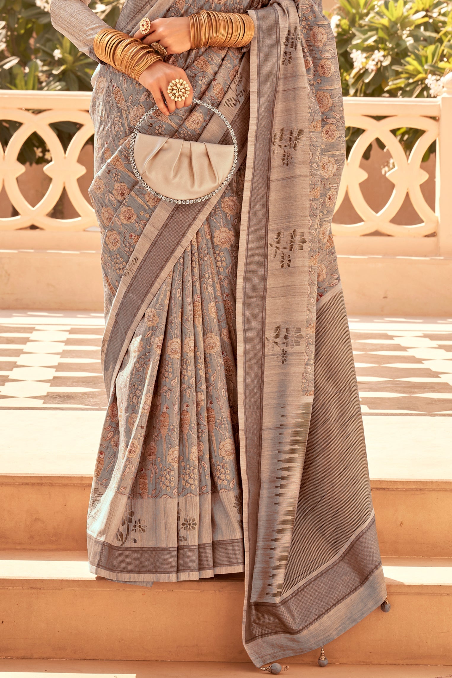 grey-viscose-silk-saree-zb132089_4_SareeButa.com