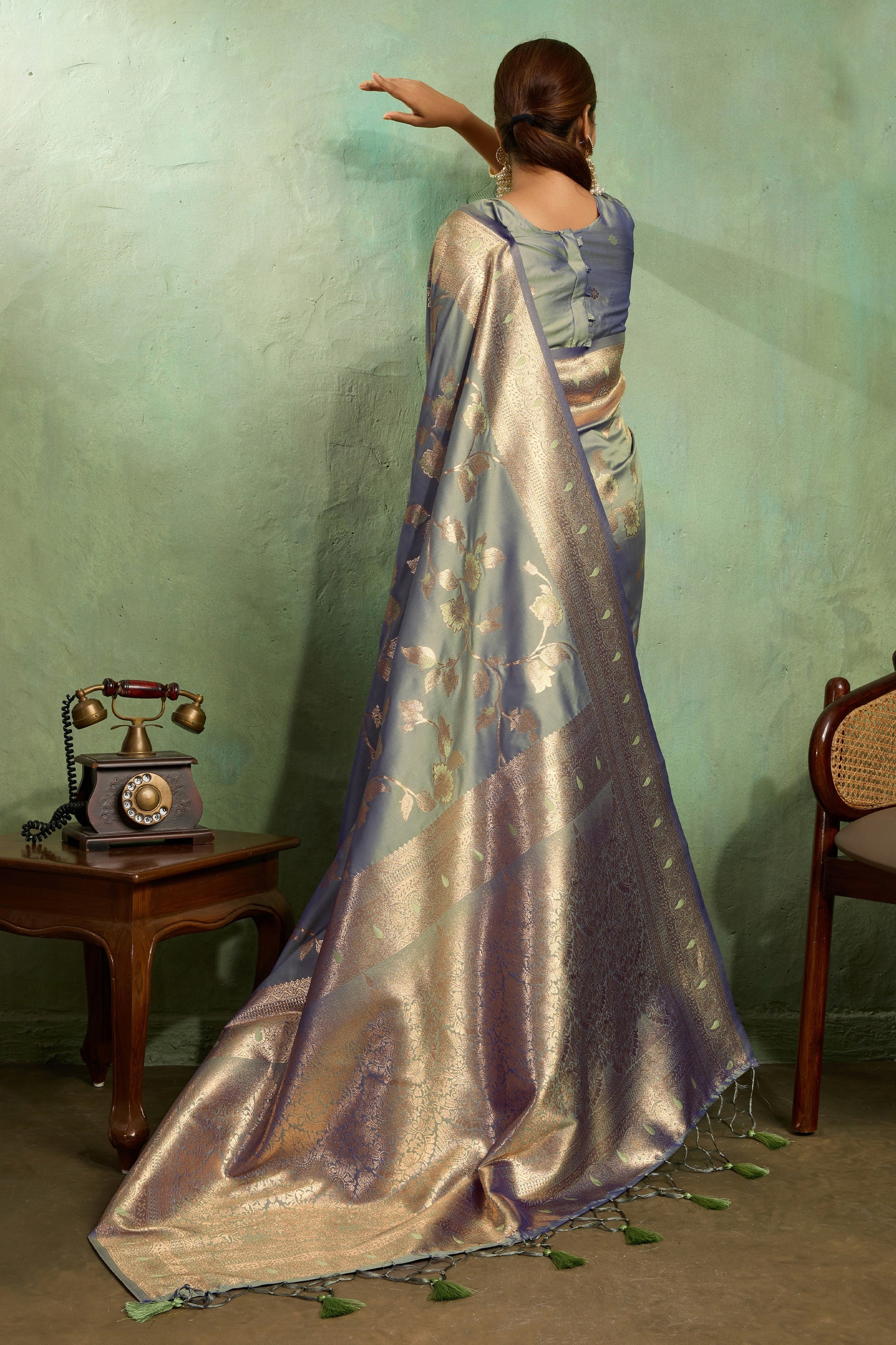 Grey Woven Banarasi Silk Saree-SAR11793_3_SareeButa.com