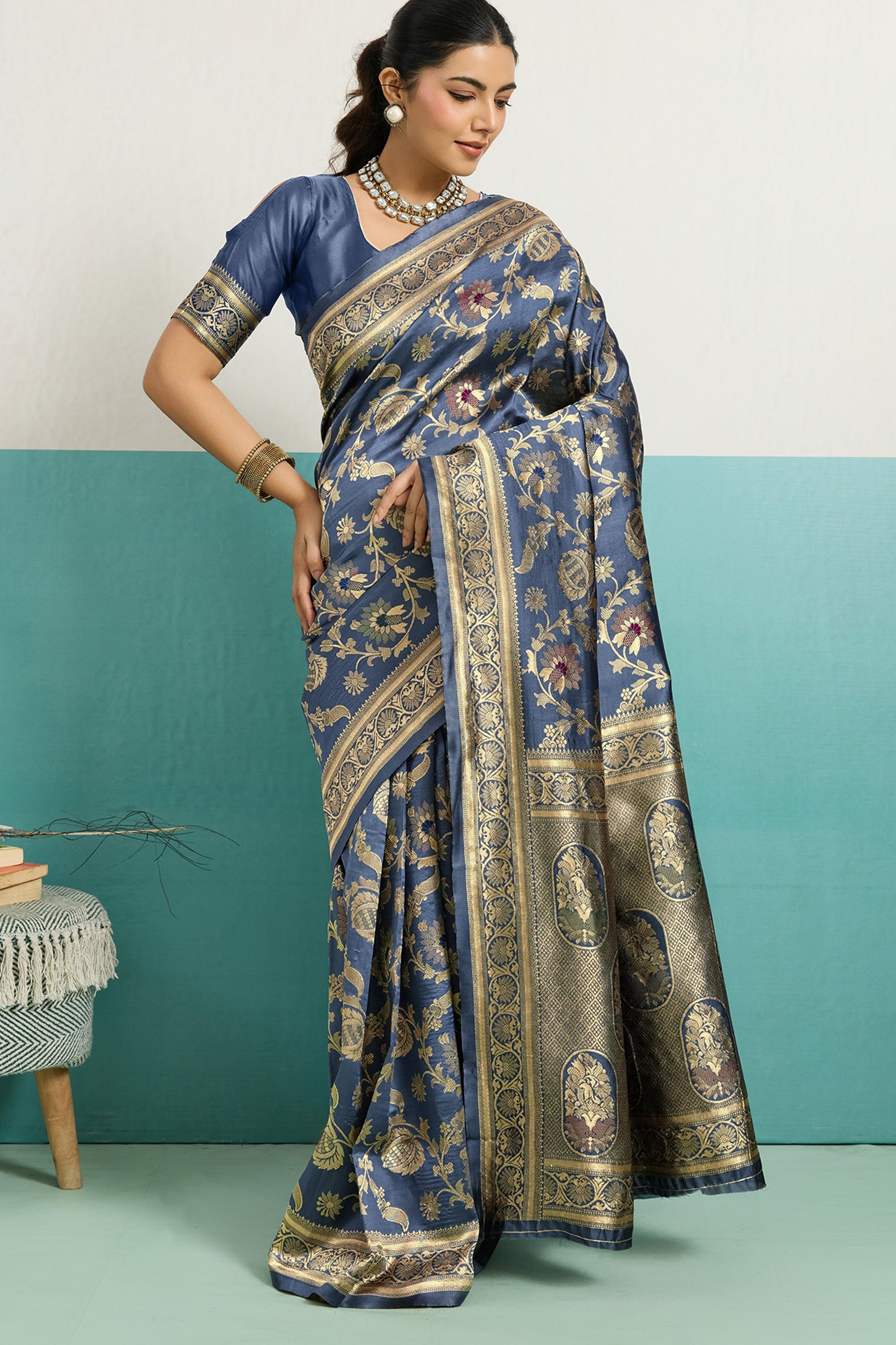Grey Woven Banarasi Silk Saree-SAR12560_1_SareeButa.com