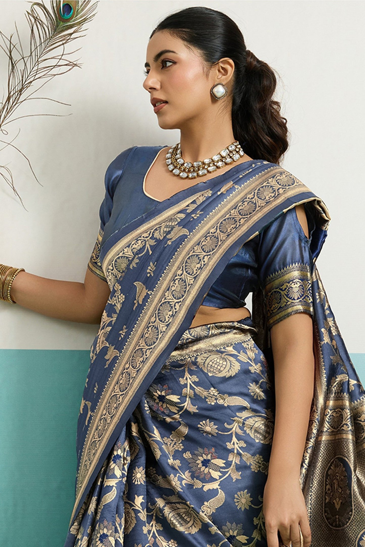 Grey Woven Banarasi Silk Saree-SAR12560_2_SareeButa.com