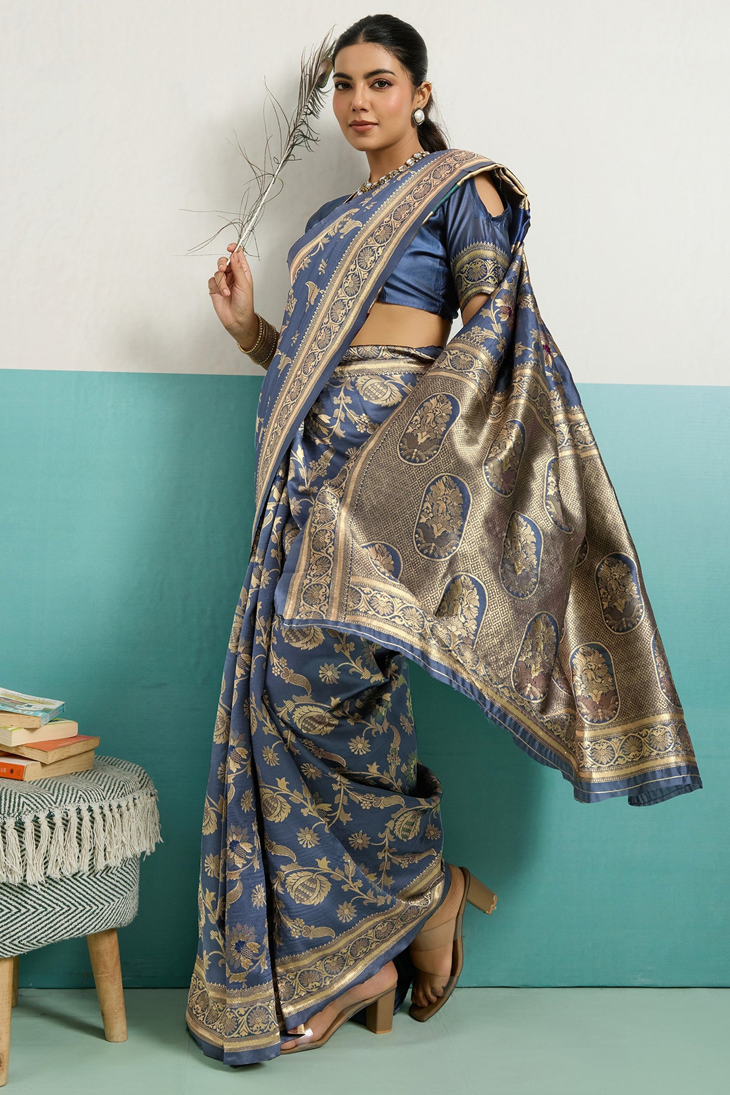 Grey Woven Banarasi Silk Saree-SAR12560_3_SareeButa.com