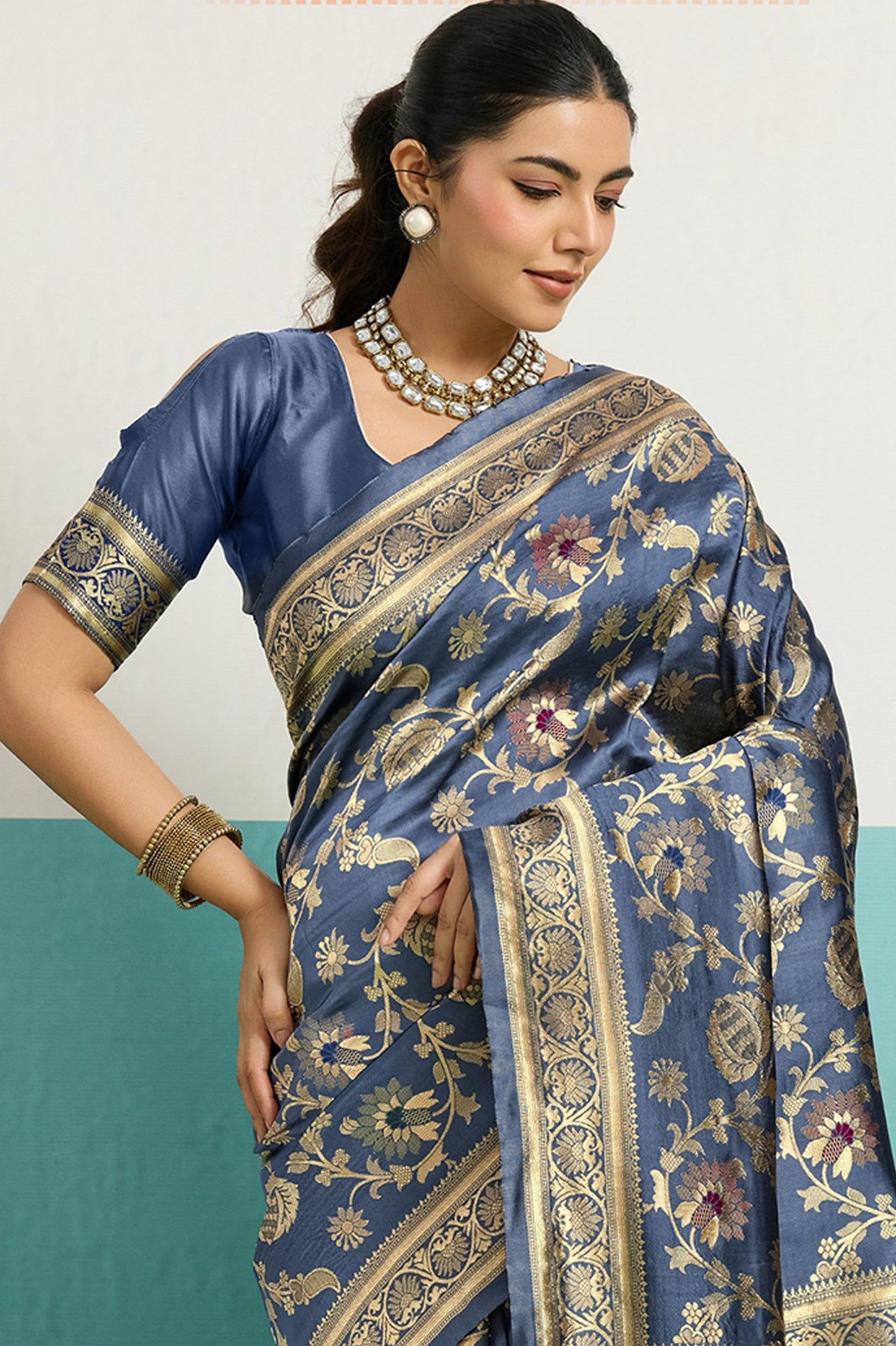 Grey Woven Banarasi Silk Saree-SAR12560_4_SareeButa.com