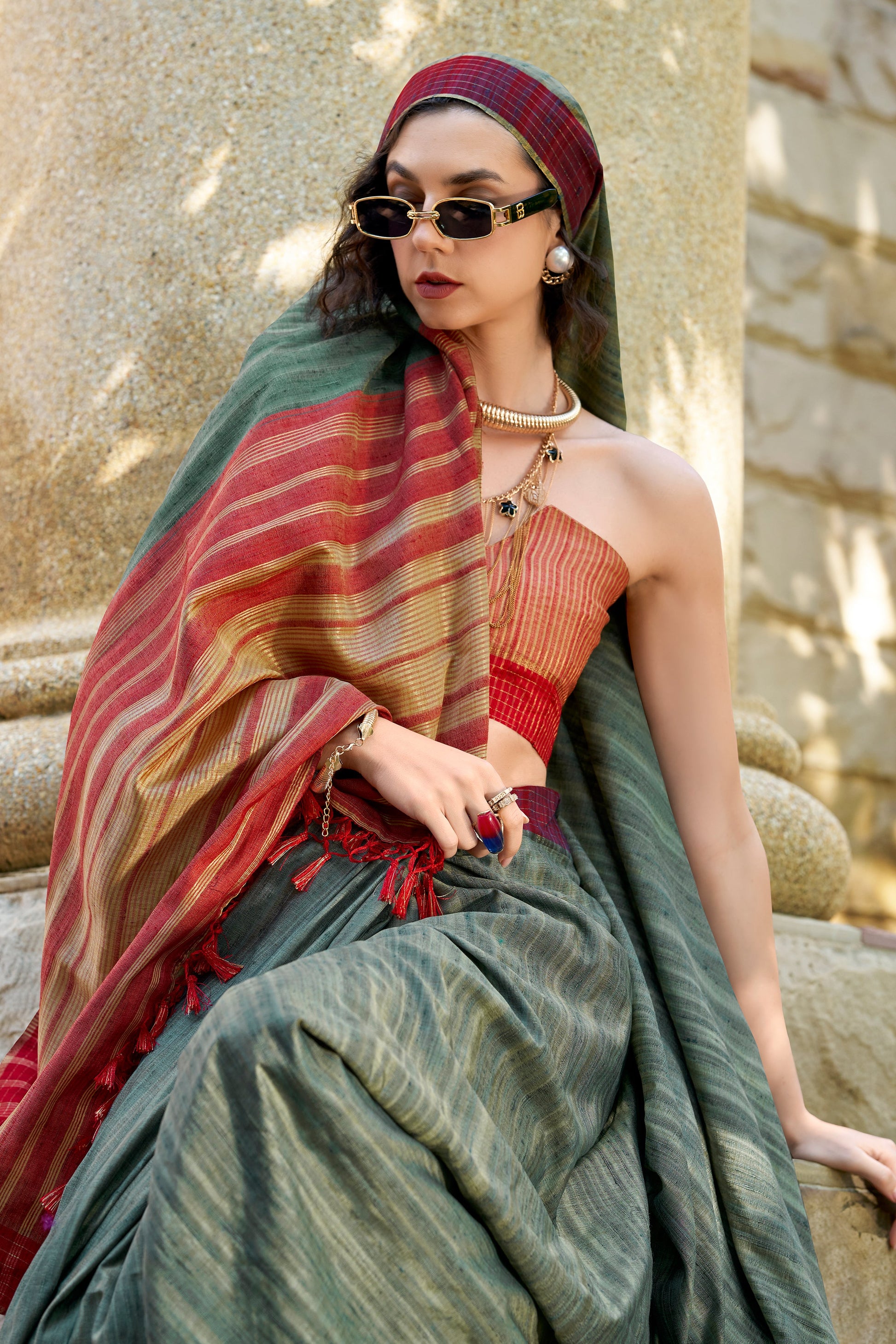 Grey Woven Cotton Silk Saree-ZB134032_2_SareeButa.com