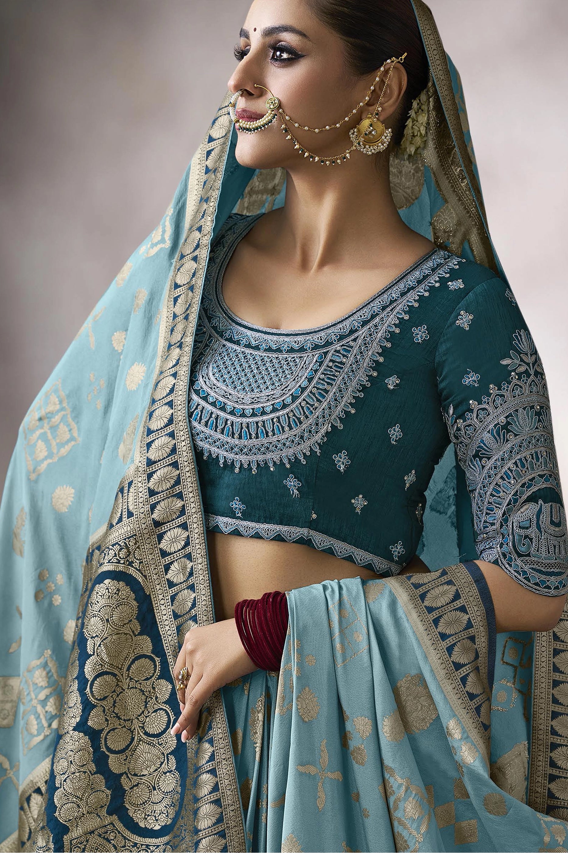 Grey Woven Crepe Silk Saree-SAR11608_2_SareeButa.com