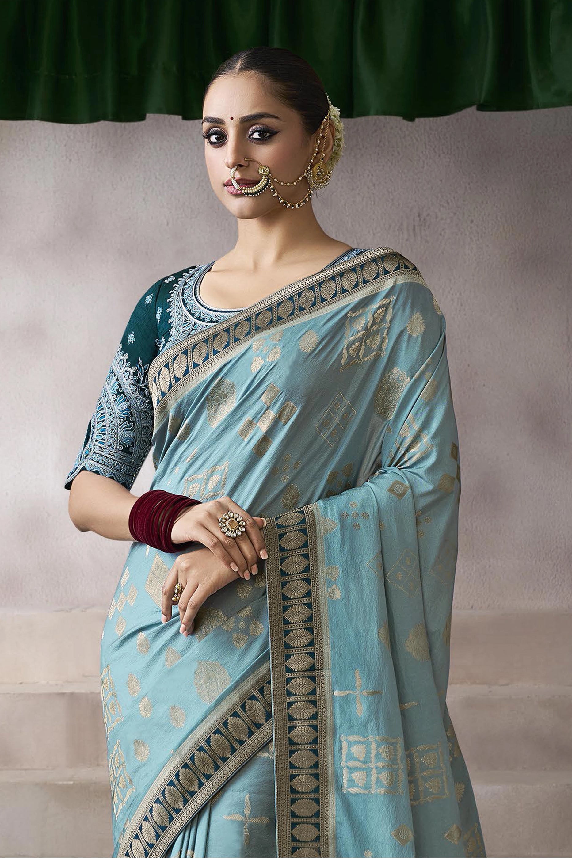 Grey Woven Crepe Silk Saree-SAR11608_4_SareeButa.com