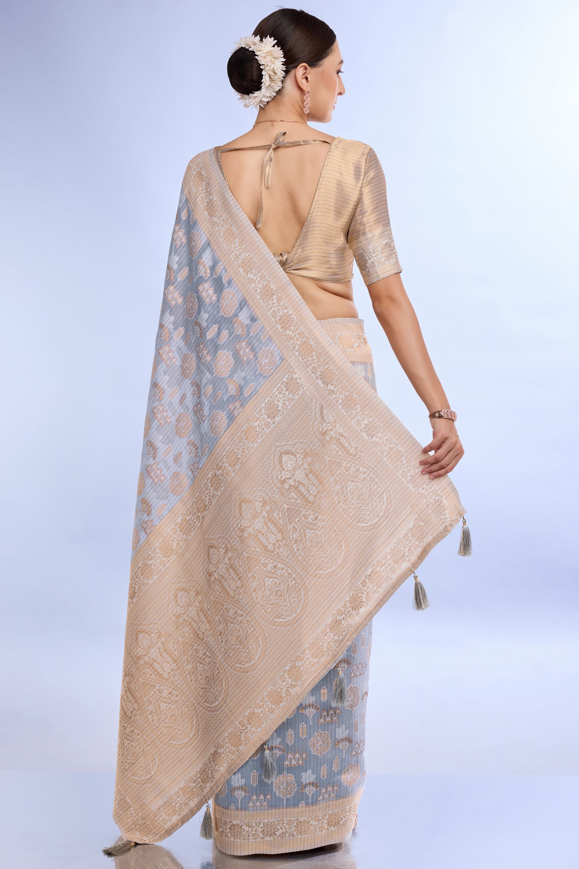 grey-woven-organza-saree-zb132169_3_SareeButa.com