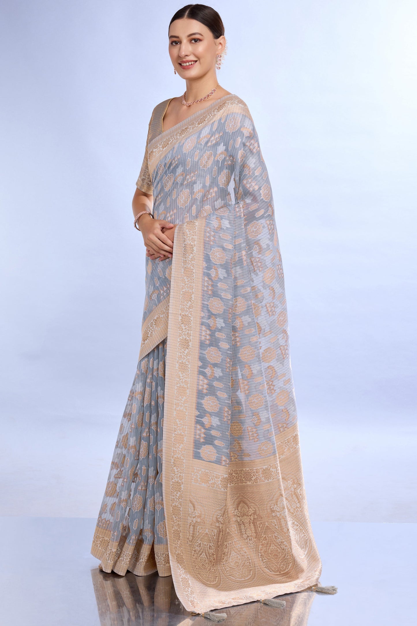 grey-woven-organza-saree-zb132169_4_SareeButa.com