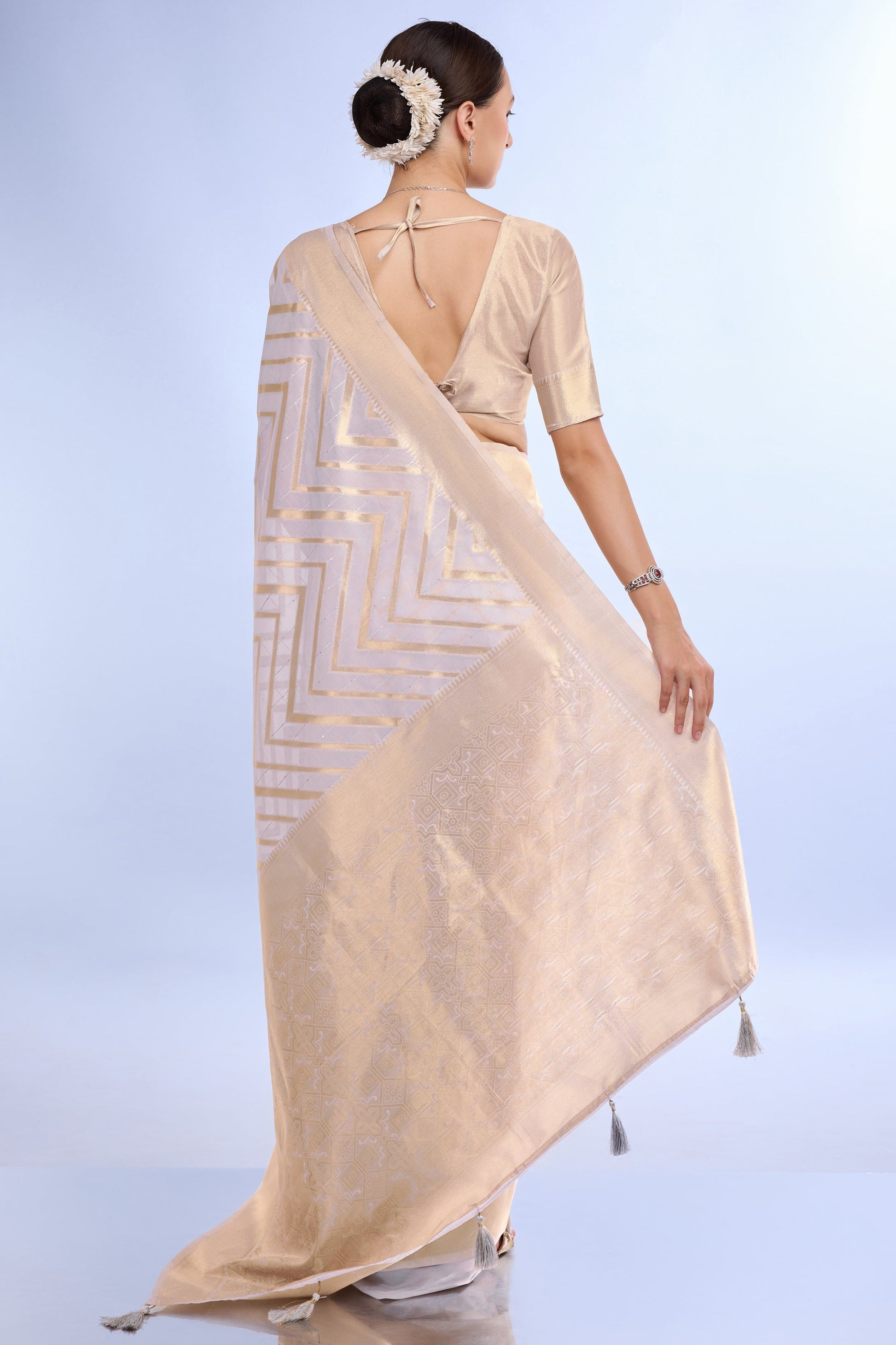 grey-woven-organza-saree-zb132176_4_SareeButa.com