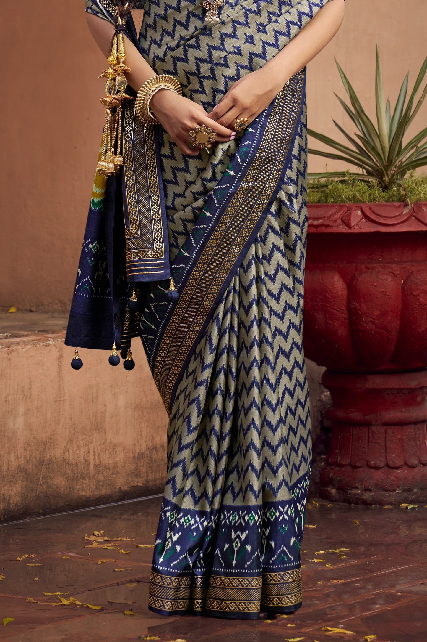 Grey and Blue Printed Patola Silk Saree-SAR10386_5_SareeButa.com