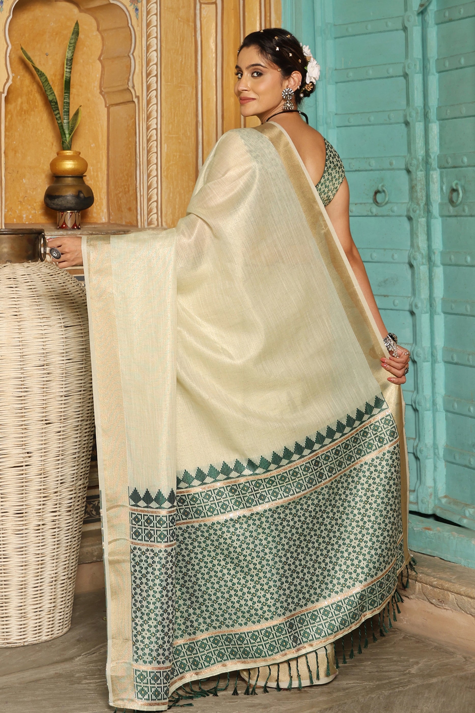 Ivory And Green Woven Linen Saree-SAR10626_4_SareeButa.com