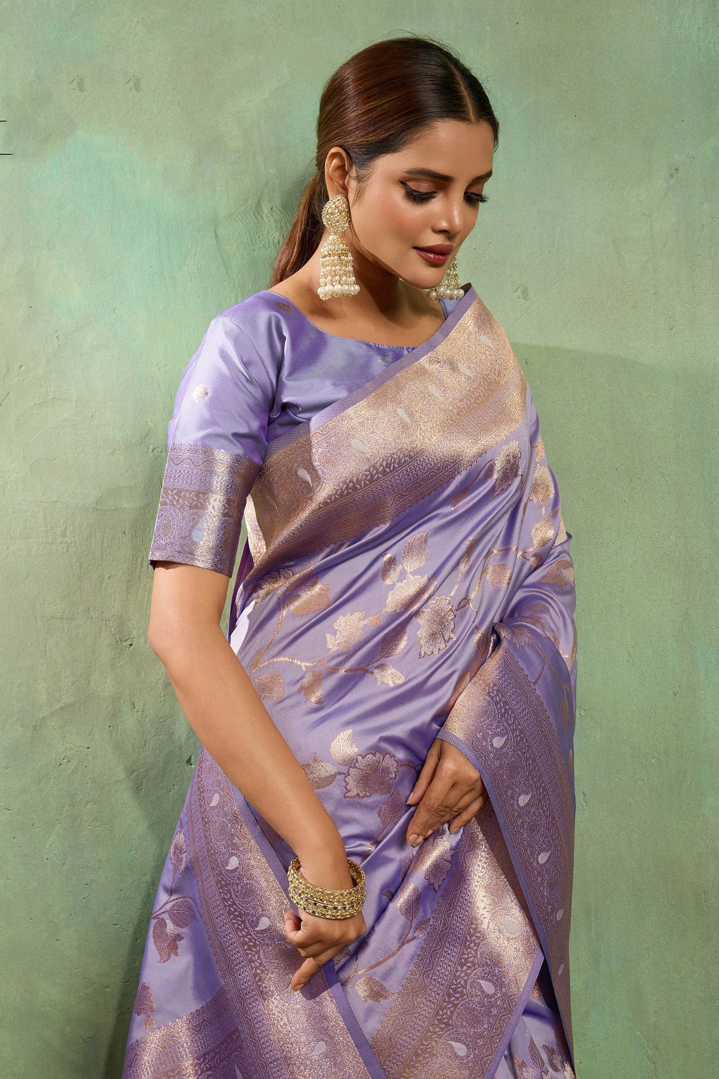 Lavender Woven Banarasi Silk Saree-SAR11794_2_SareeButa.com