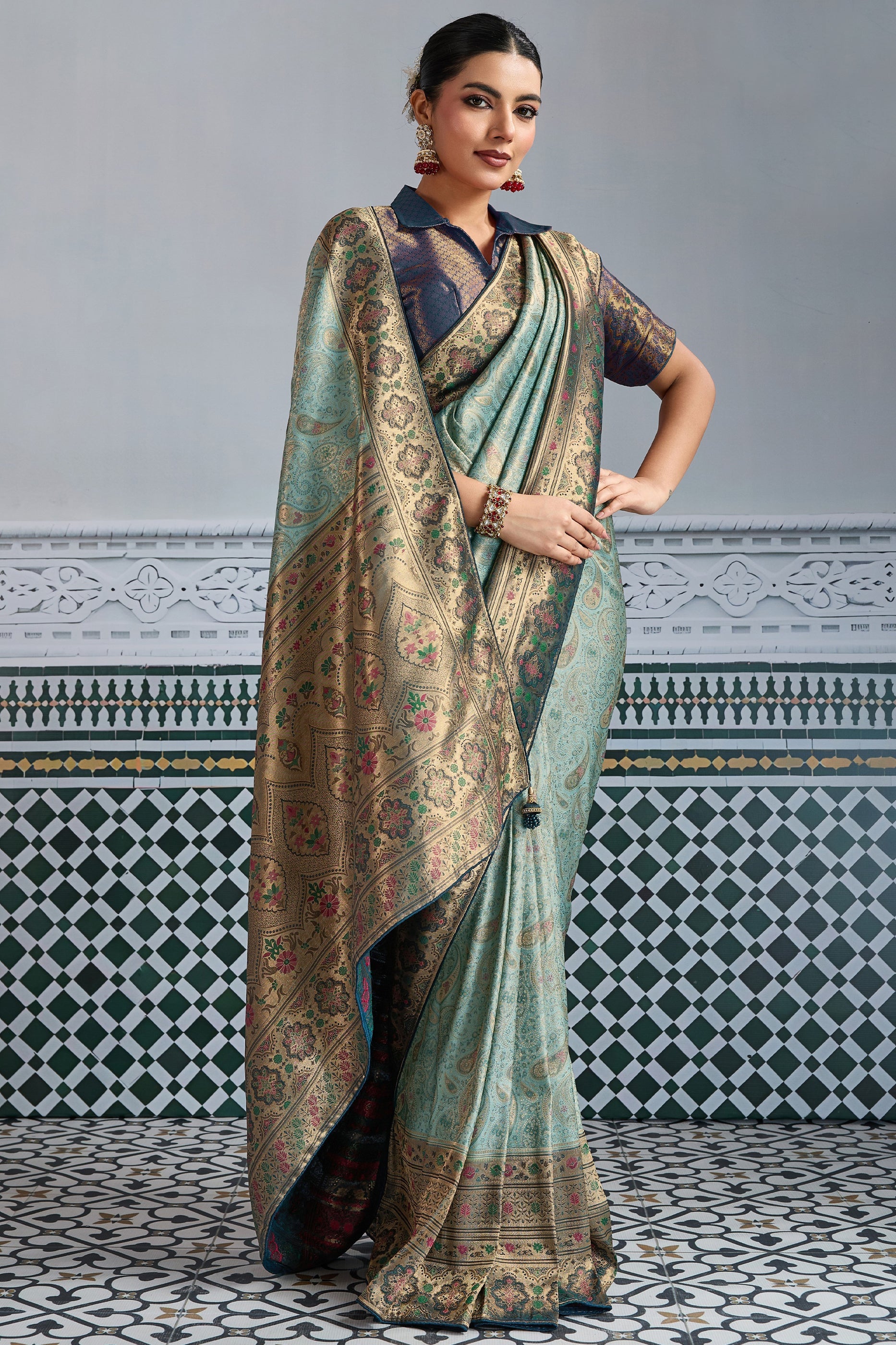Light Blue Woven Kanjivaram Silk Saree-SAR10283_3_SareeButa.com
