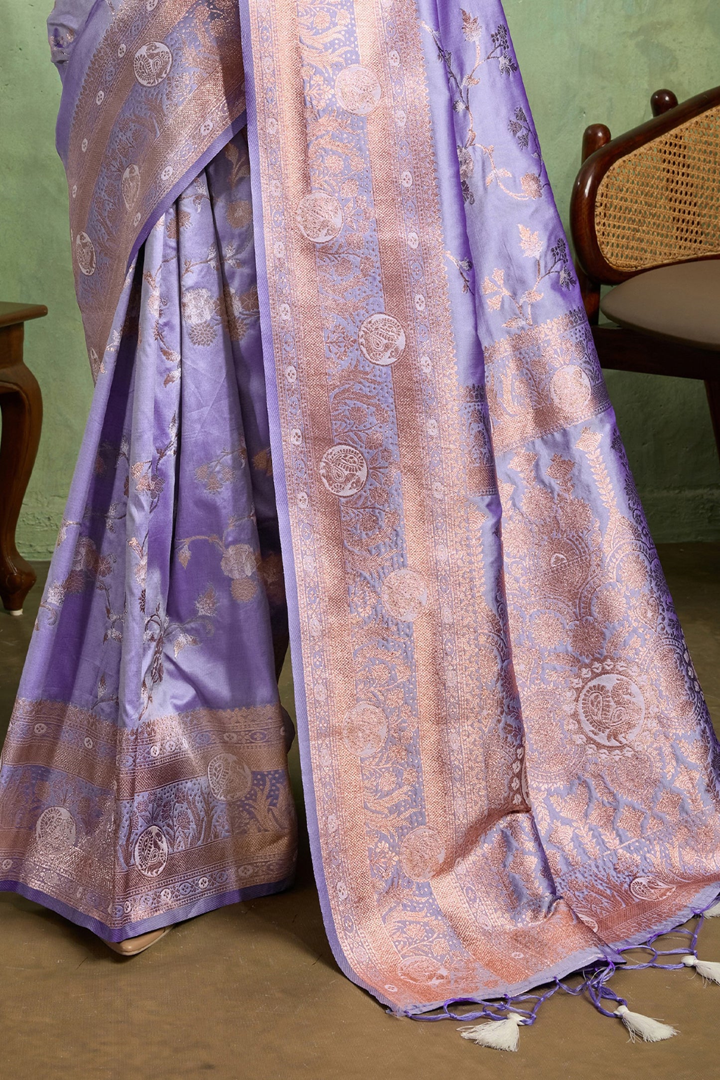 Light Purple Woven Banarasi Silk Saree-SAR11801_5_SareeButa.com