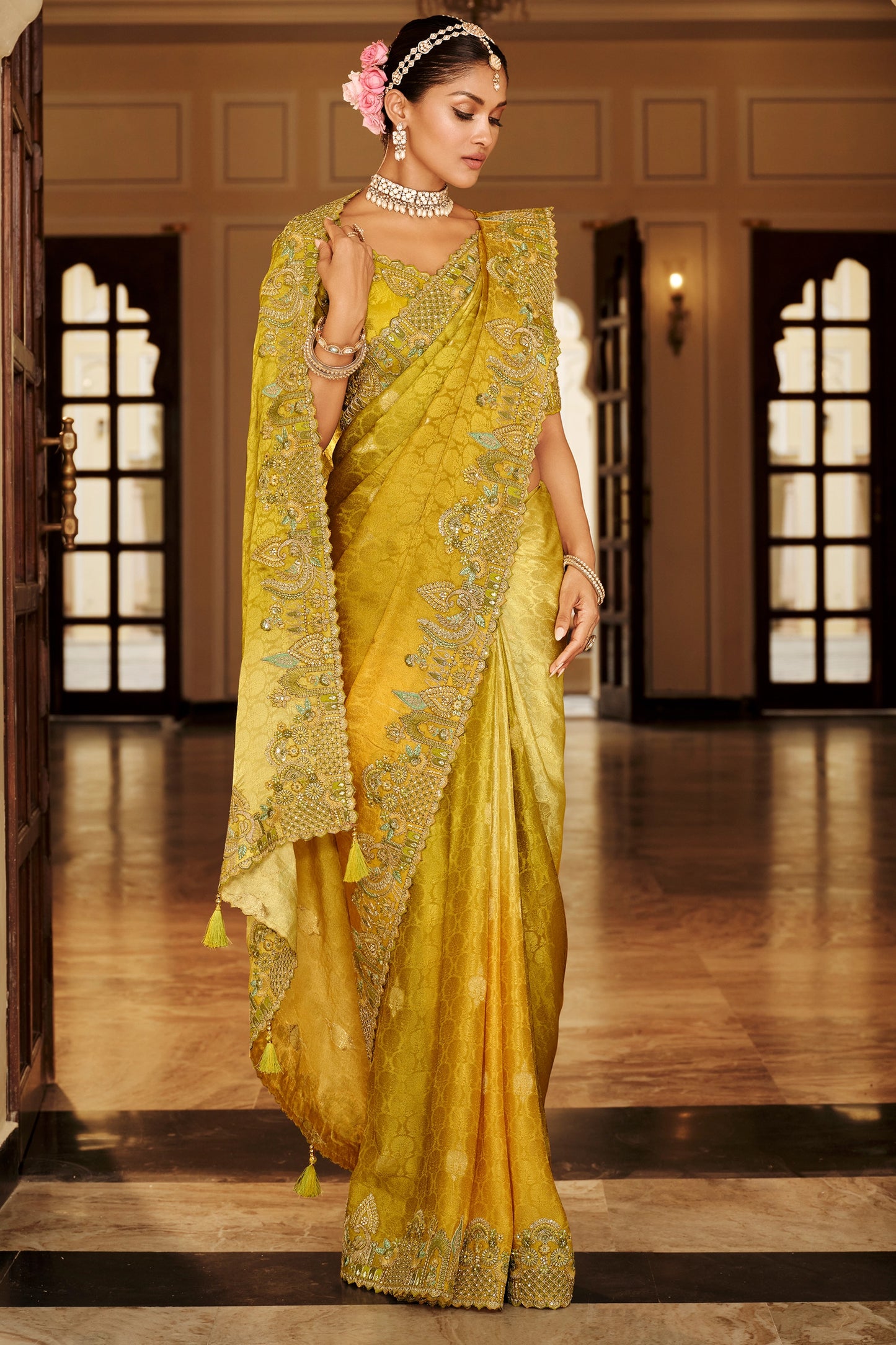 lime-embroidered-jacquard-viscose-silk-saree-sar10364_5_Sareebuta.com