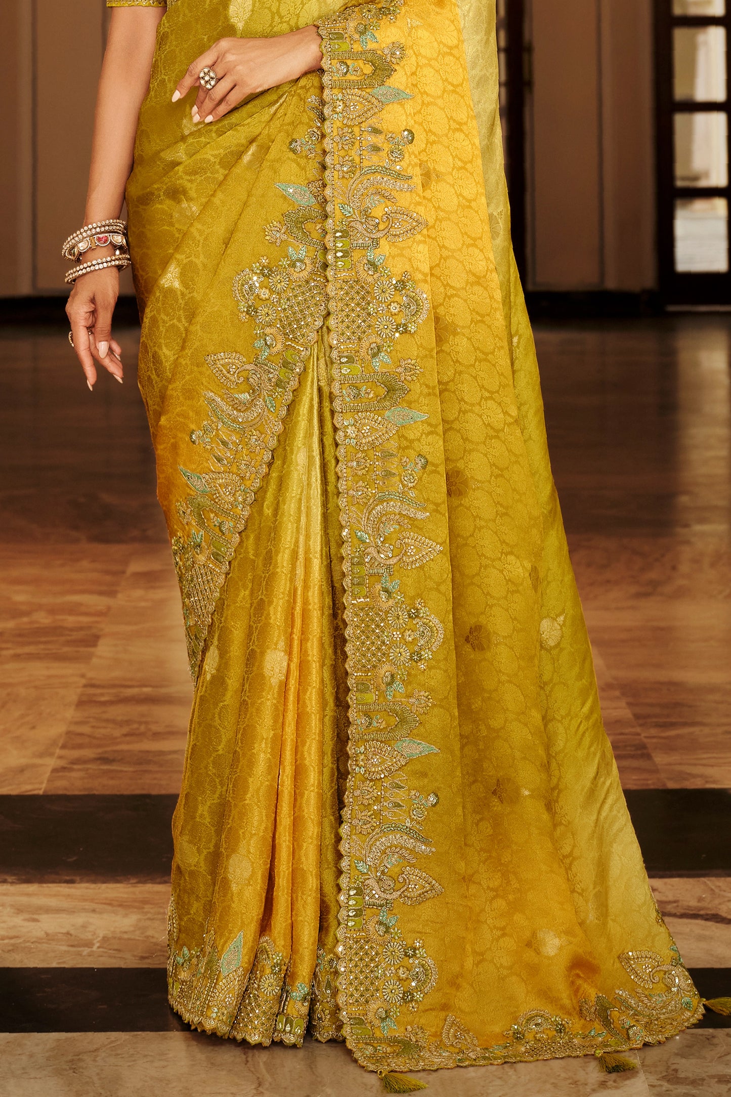 lime-embroidered-jacquard-viscose-silk-saree-sar10364_6_Sareebuta.com