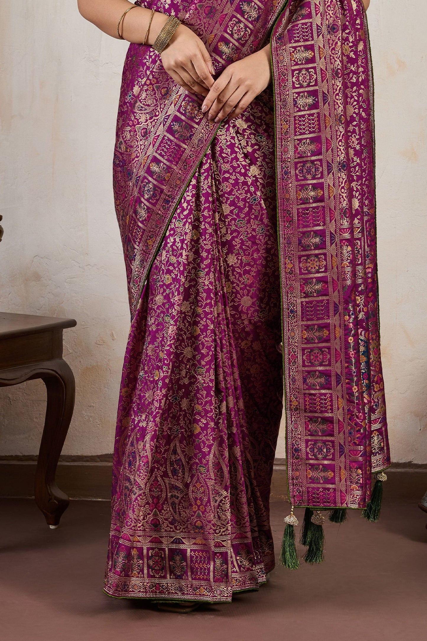 Magenta Pink Woven Soft Silk Saree-SAR10547_5_SareeButa.com