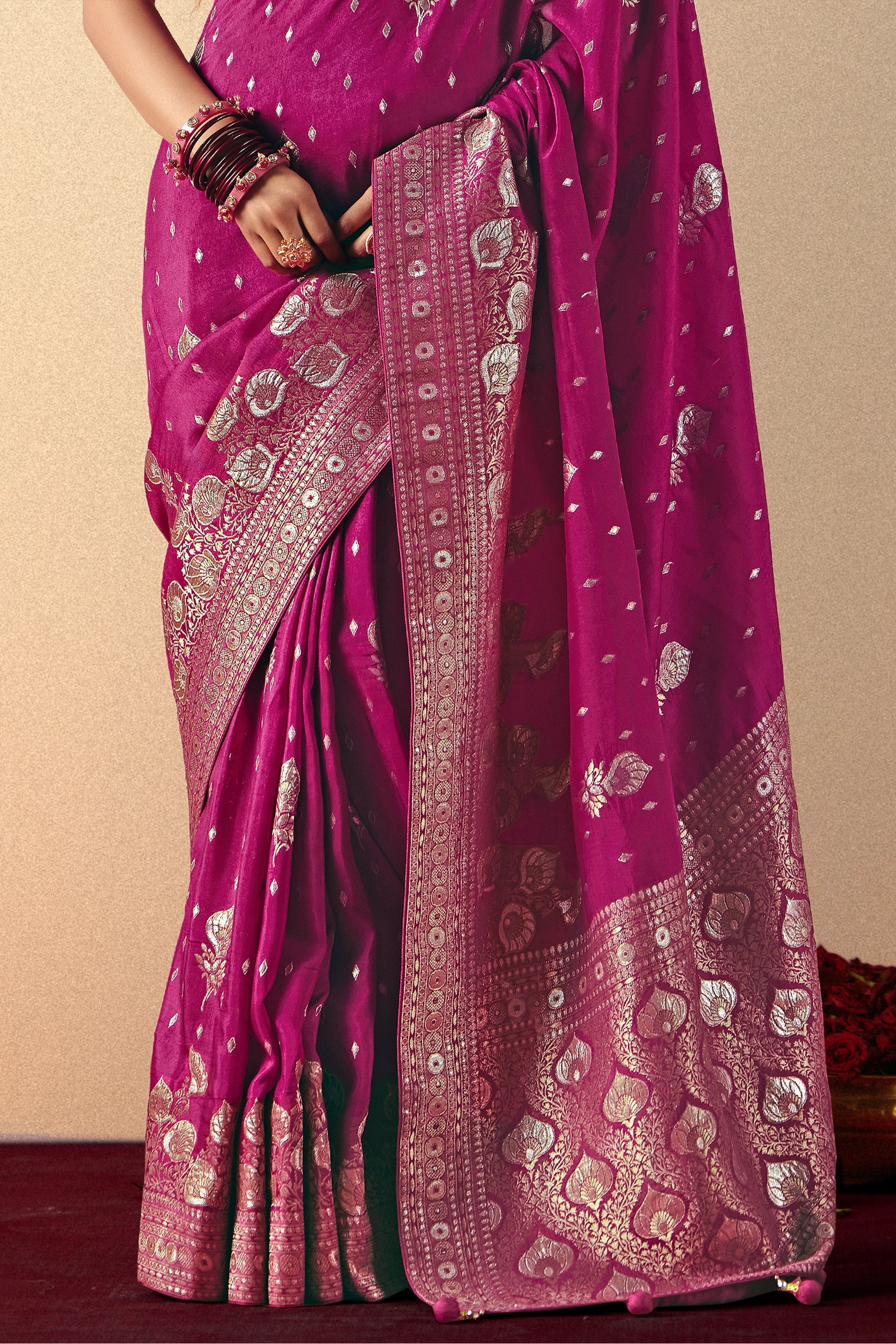magenta-pink-woven-viscose-silk-saree-with-brocade-blouse-sar10256_6_Sareebuta.com