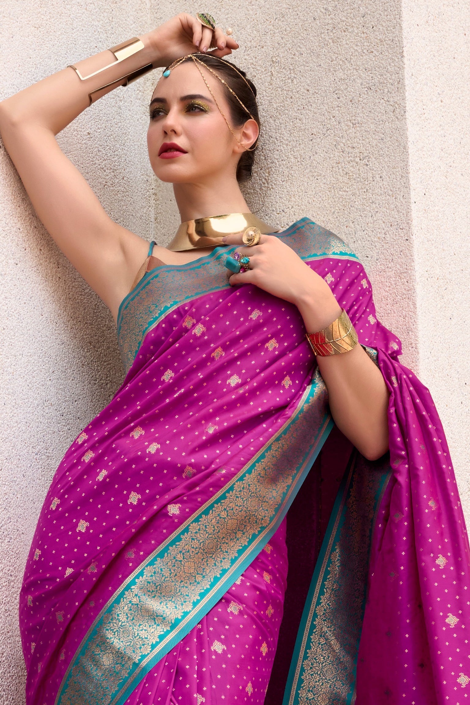 Magenta Woven Silk Saree-ZB134733_2_SareeButa.com