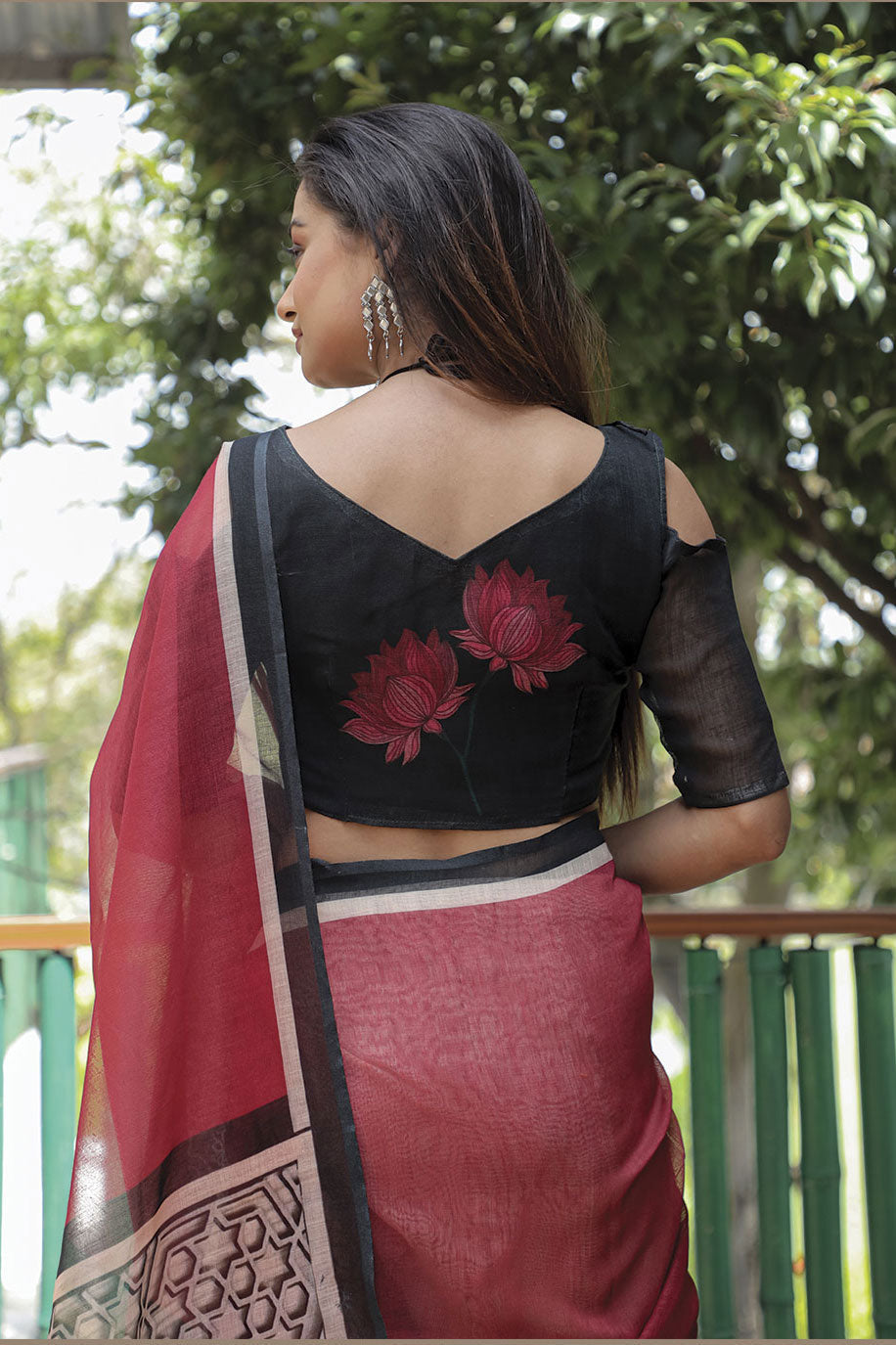 maroon-linen-saree-zb130361_2_SareeButa.com