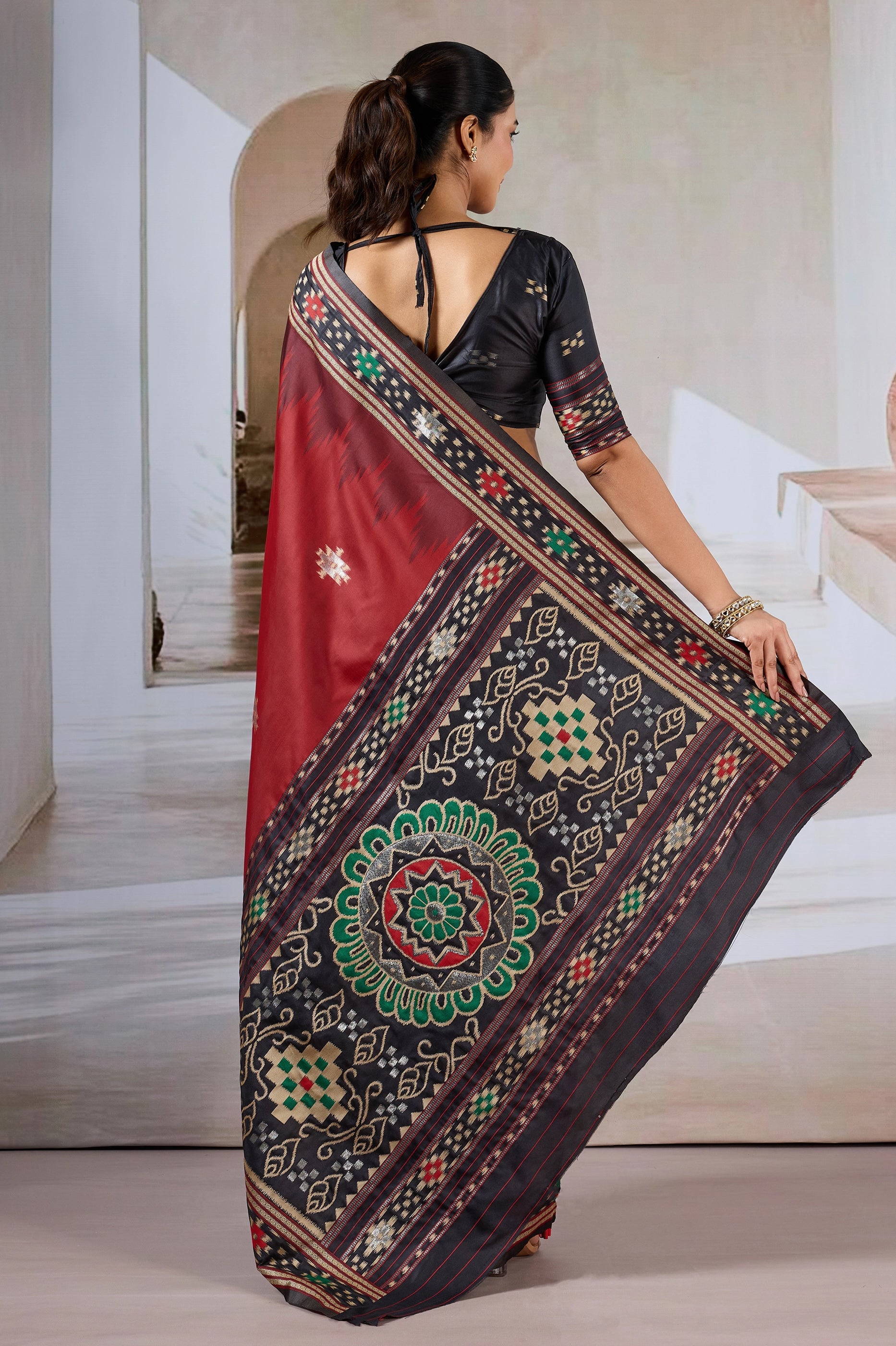 Maroon Woven Patola Silk Saree-SAR12421_3_SareeButa.com