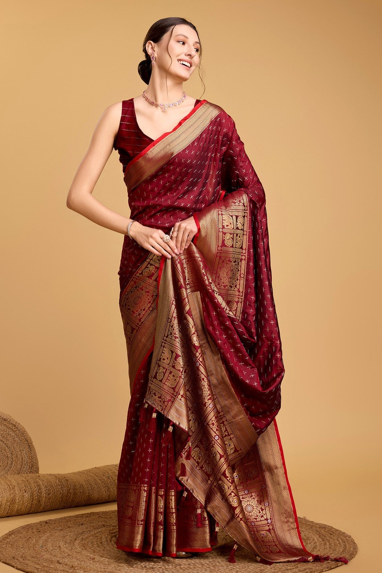 maroon-woven-silk-saree-zb130535_4_SareeButa.com