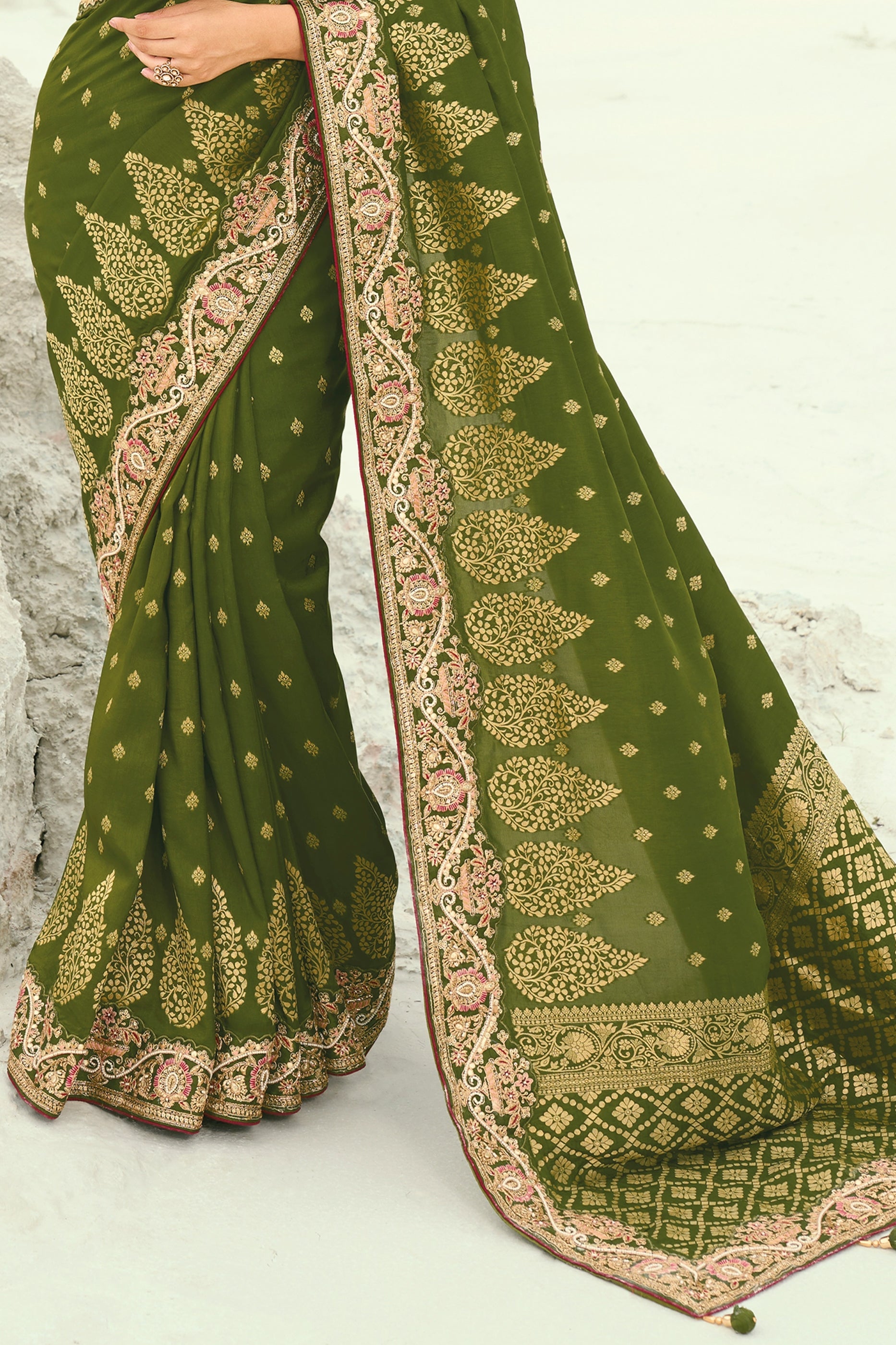 Mehendi Green Embroidered Dola Viscose Saree-SAR10818_5_SareeButa.com