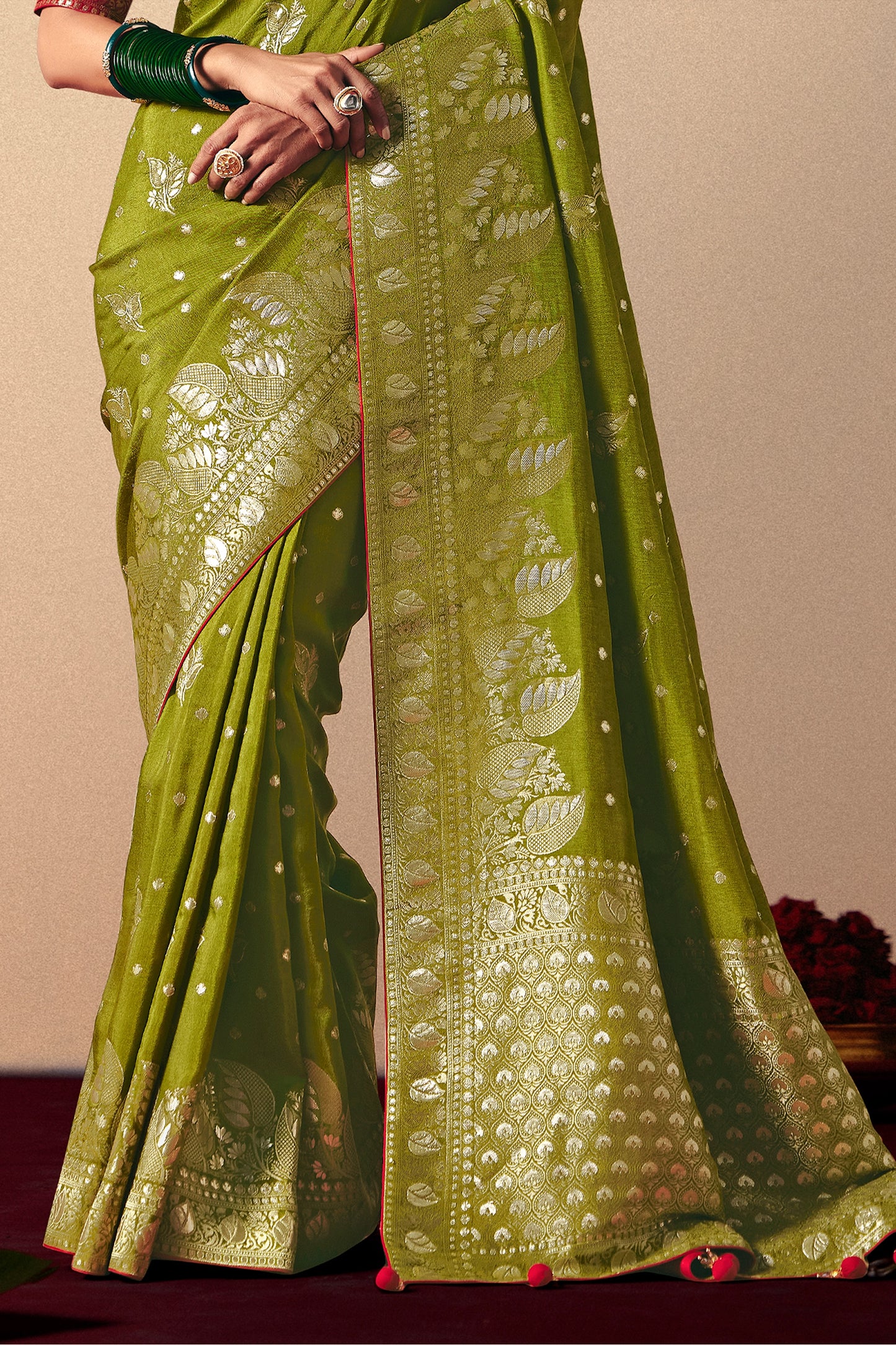 mehendi-green-woven-viscose-silk-saree-with-brocade-blouse-sar10251_6_Sareebuta.com