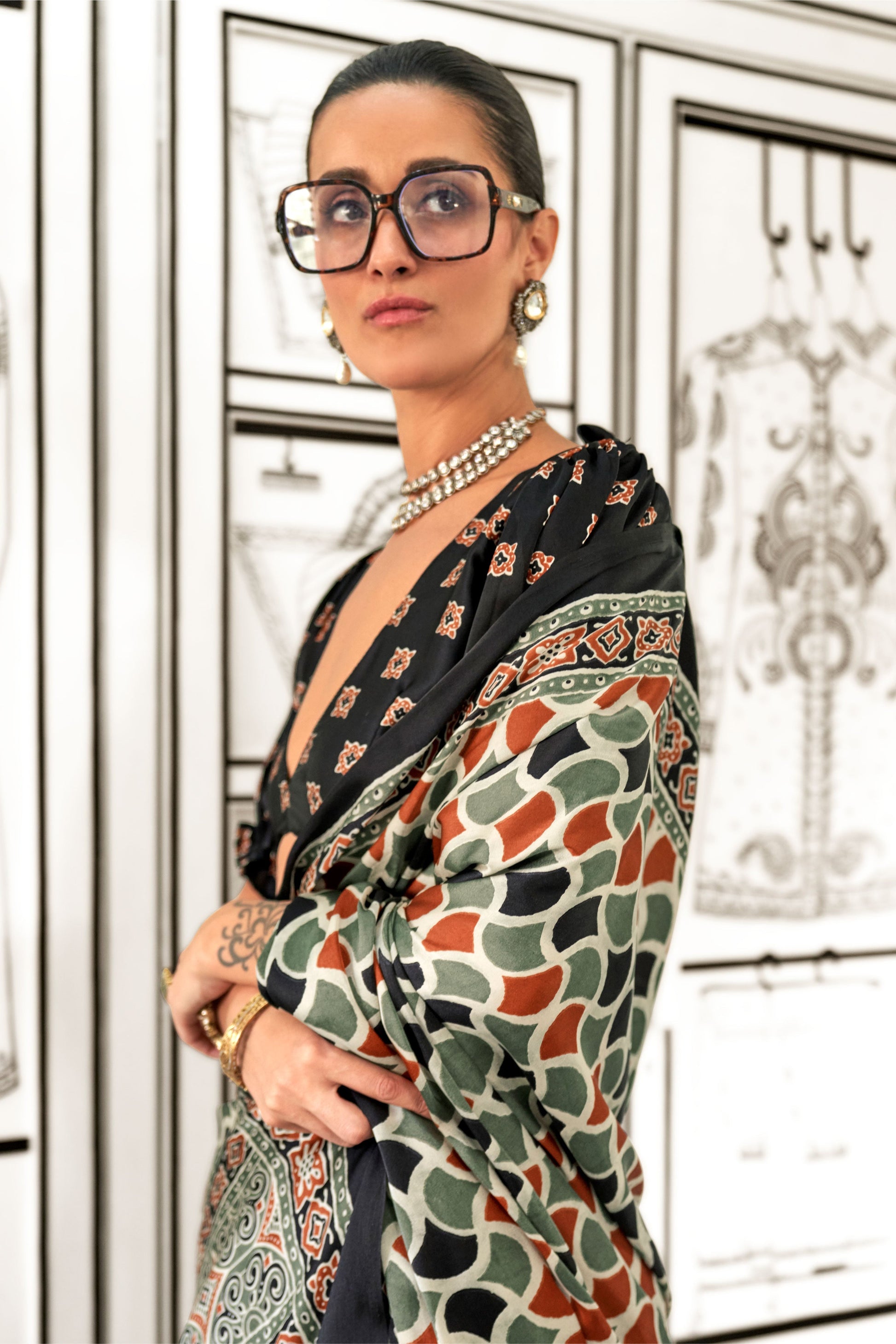 multicolor-satin-crepe-saree-zb131453_2_SareeButa.com