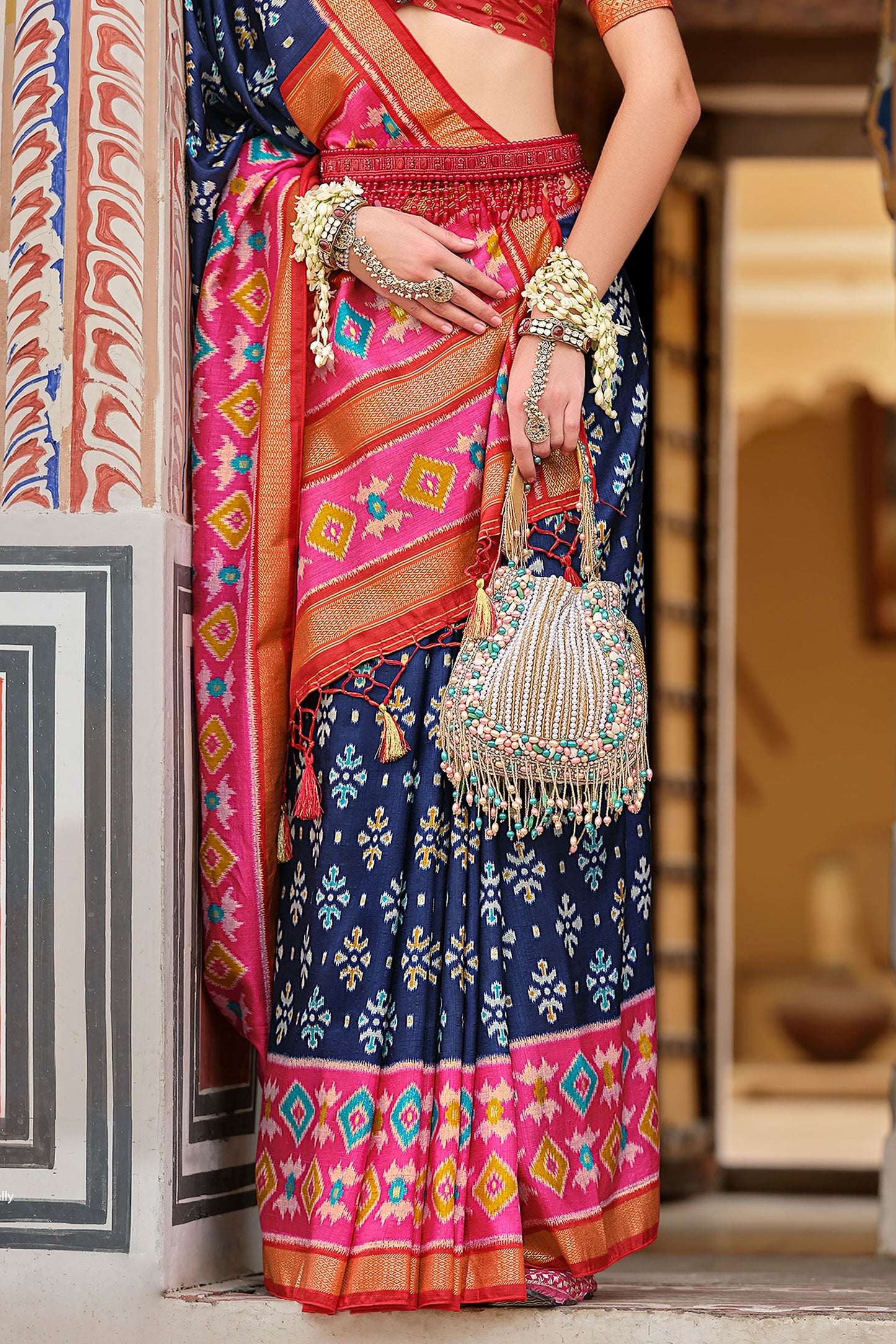 navy-blue-printed-patola-saree-zb132856_3_SareeButa.com