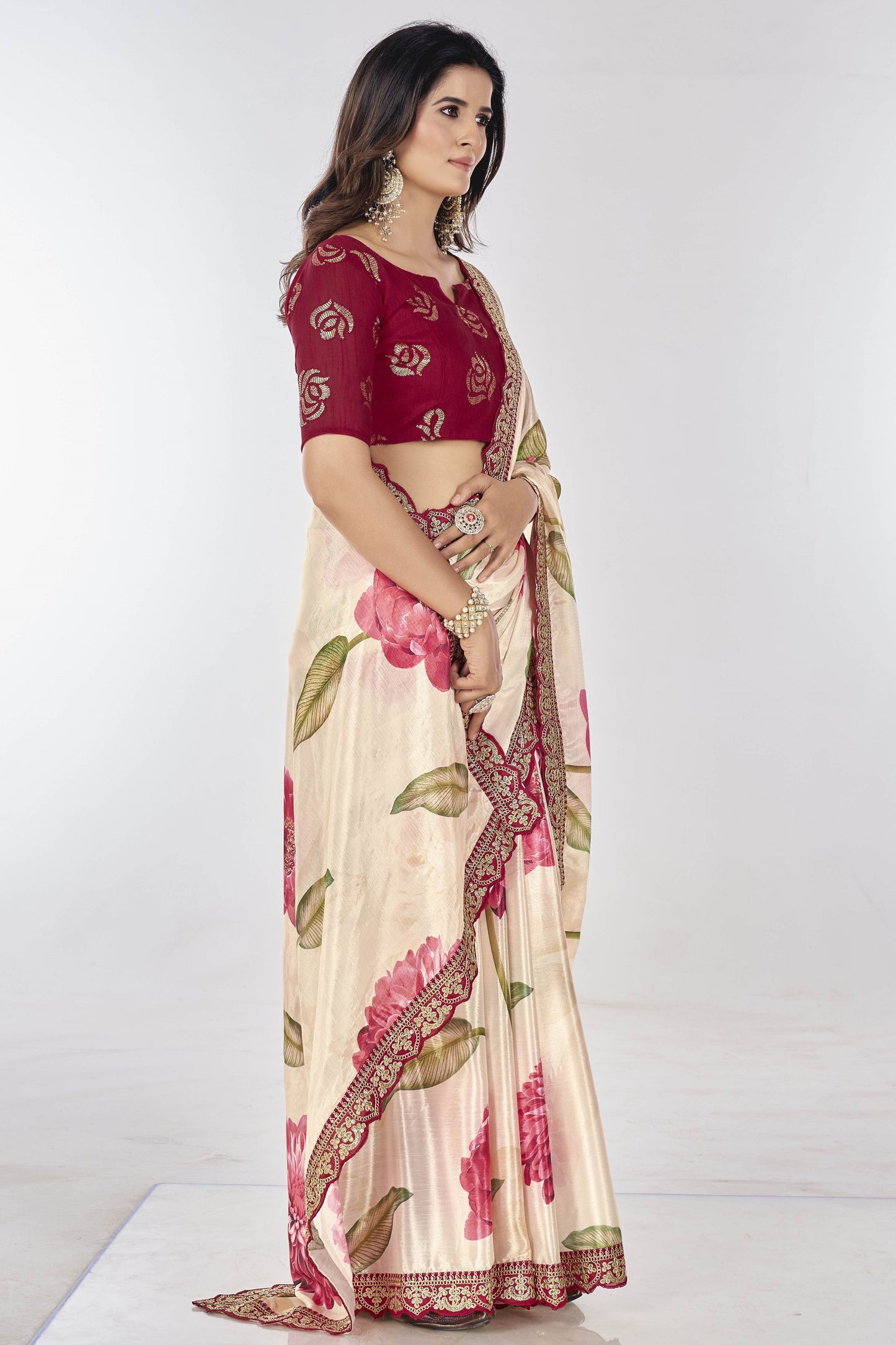 off-white-embroidered-chiffon-saree-zb132122_3_SareeButa.com