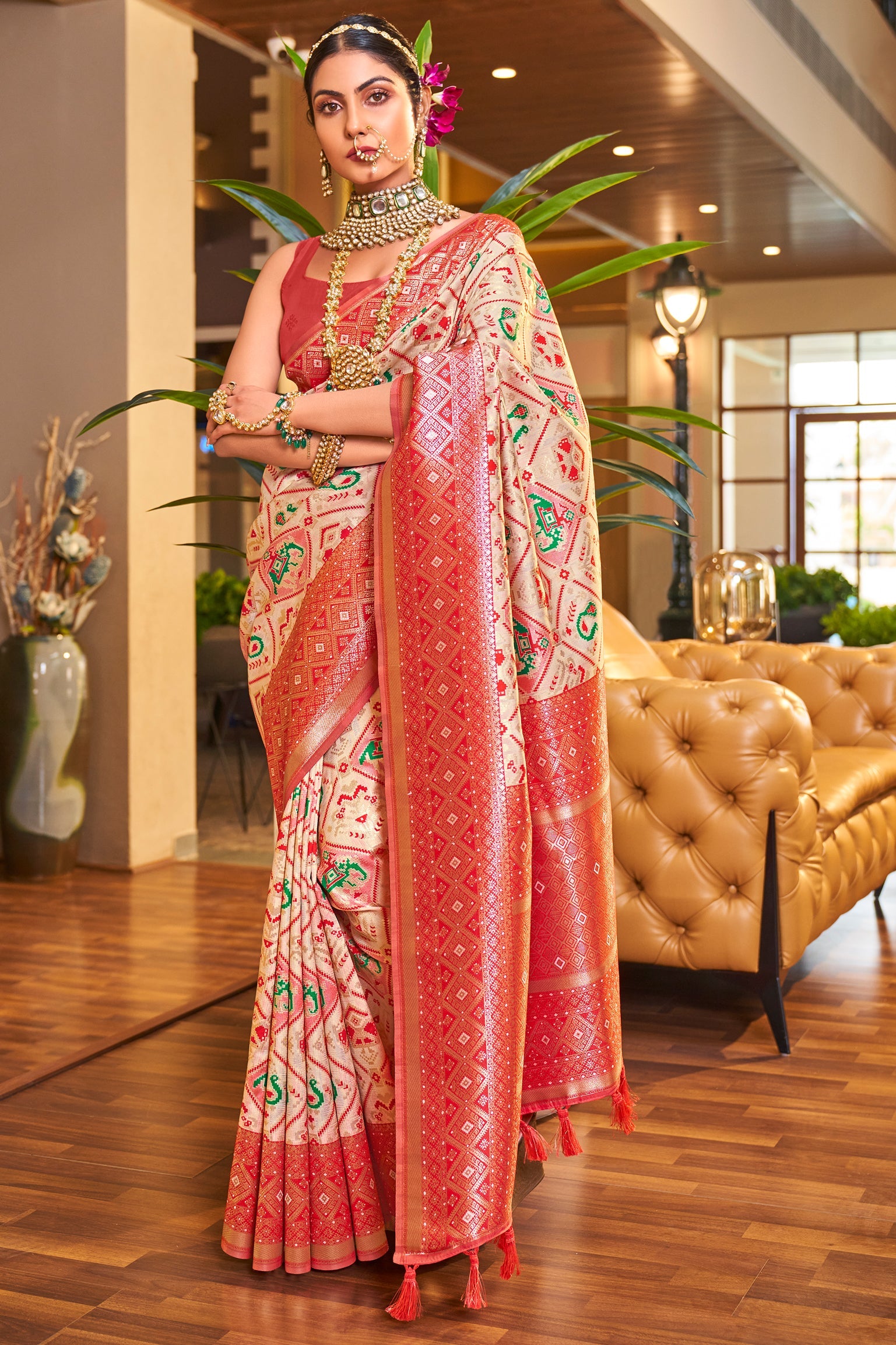 off-white-silk-patola-saree-zb132310_1_SareeButa.com